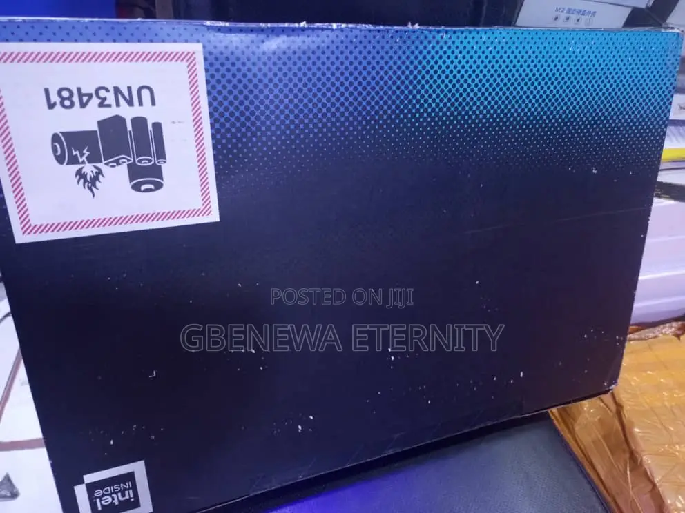 New Laptop Dell Allienware M18 R1 64GB SSD 2T