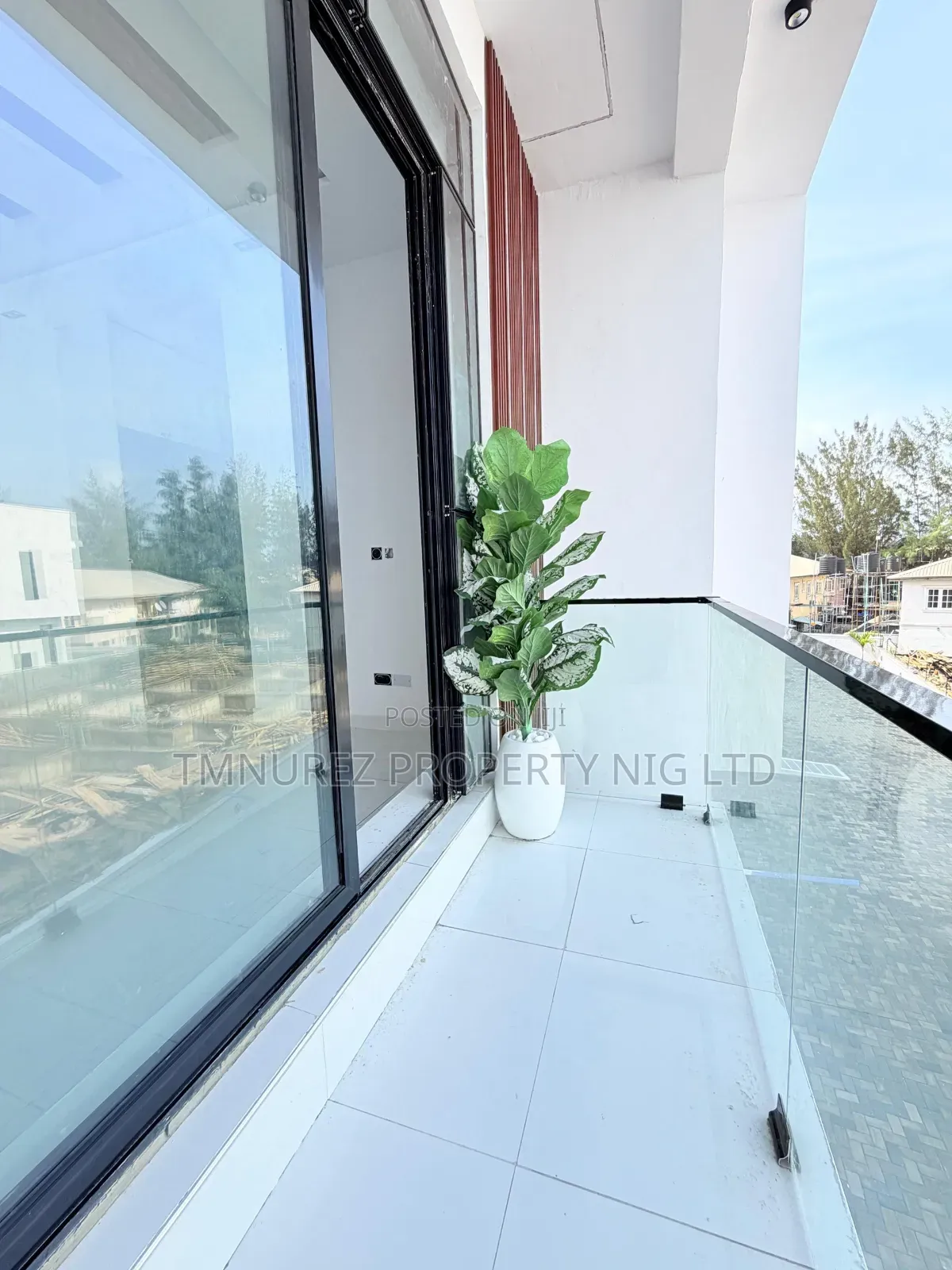 3bdrm Duplex in Ikota for sale