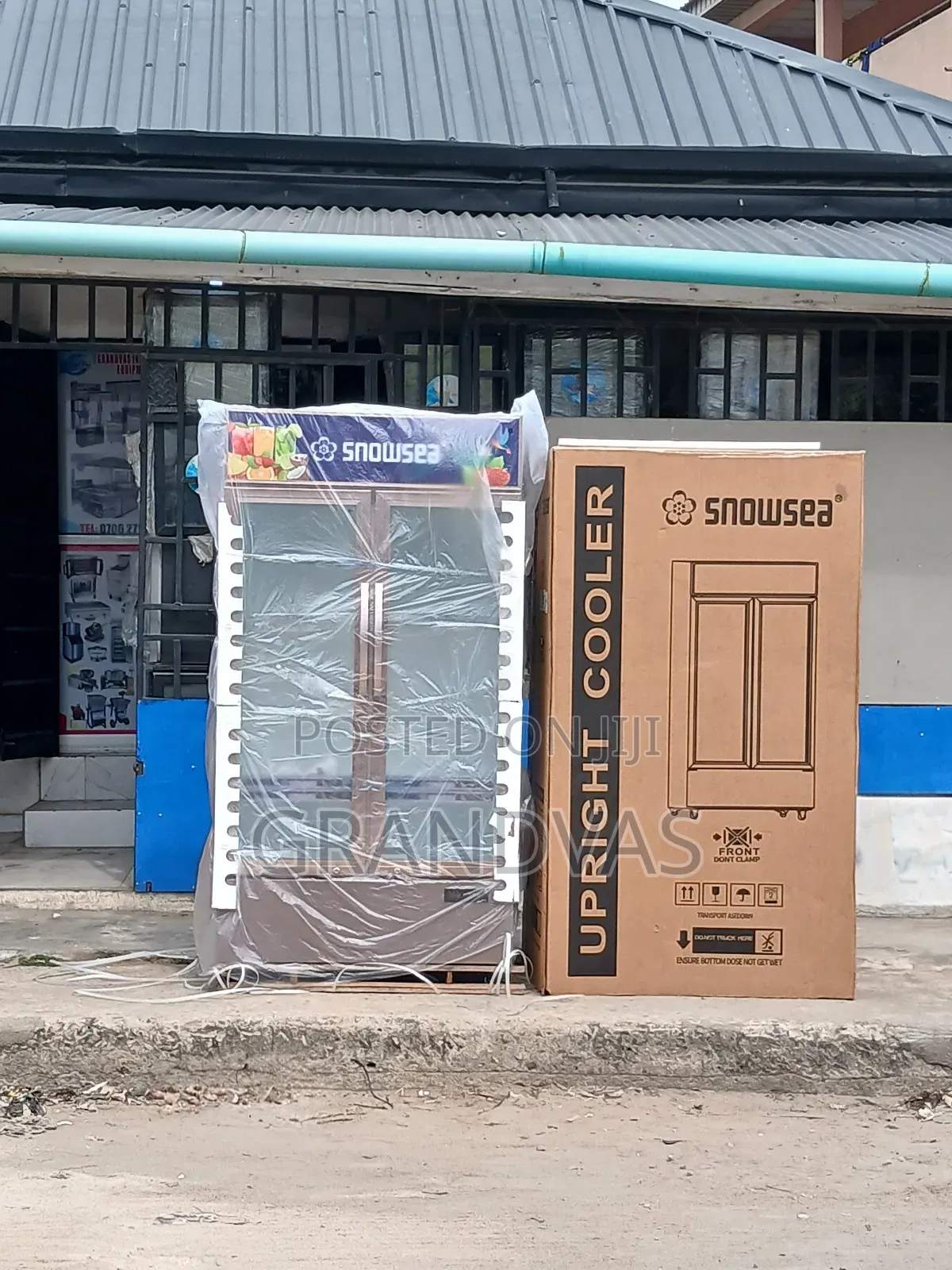 Snowsea Double Door Display Chiller Bottle Cooler