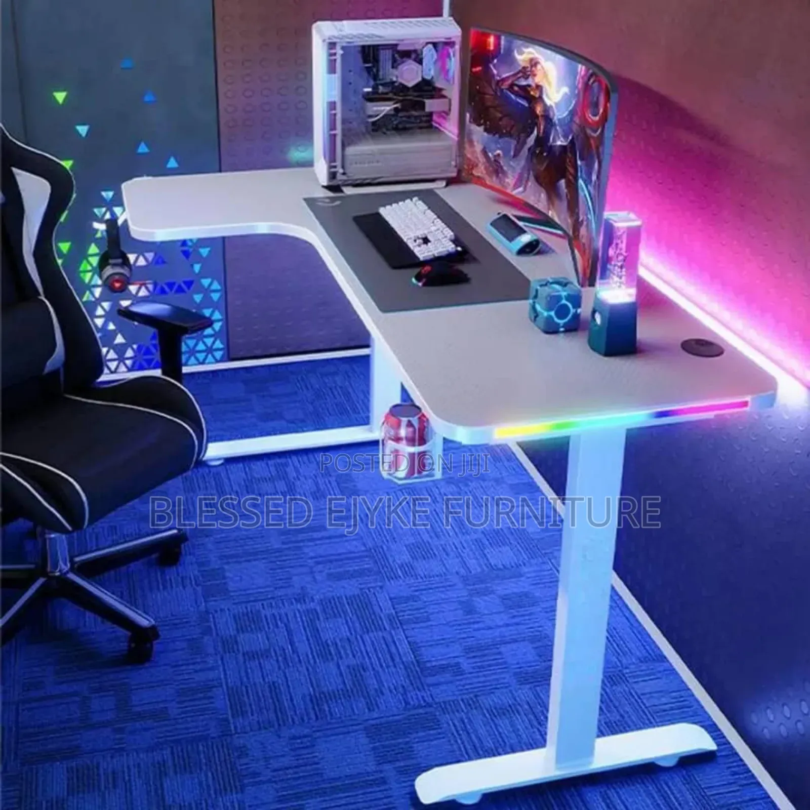 New Design Gaming Table Curve Desk