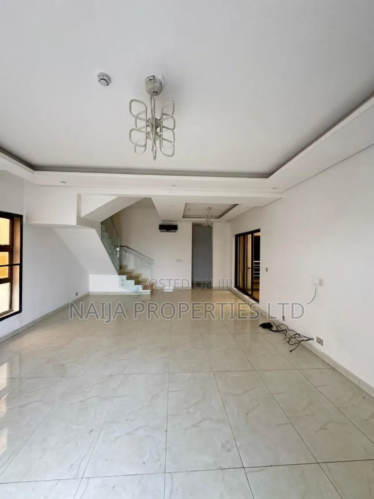 4bdrm Maisonette in Banana Island for rent