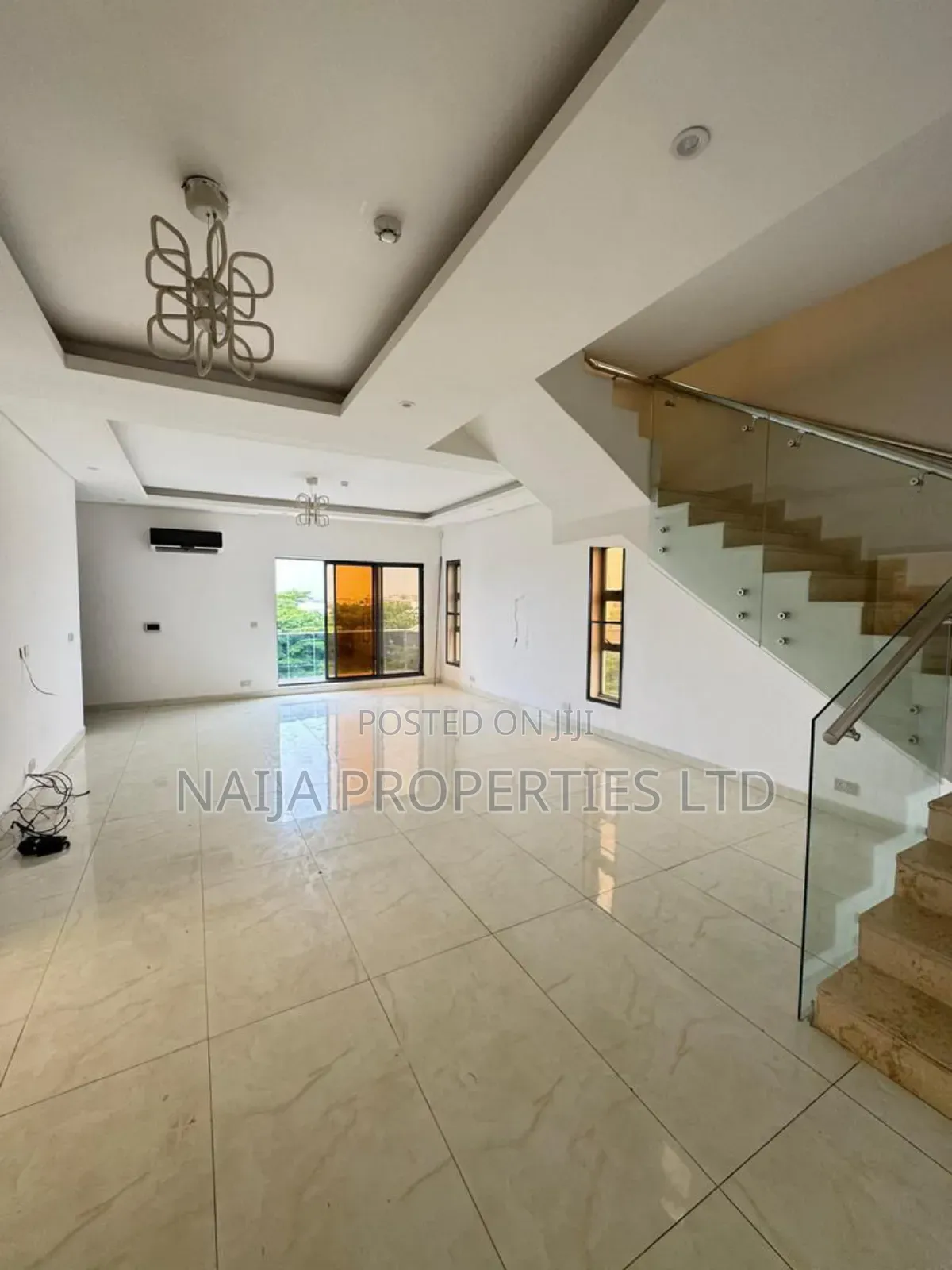 4bdrm Maisonette in Banana Island for rent