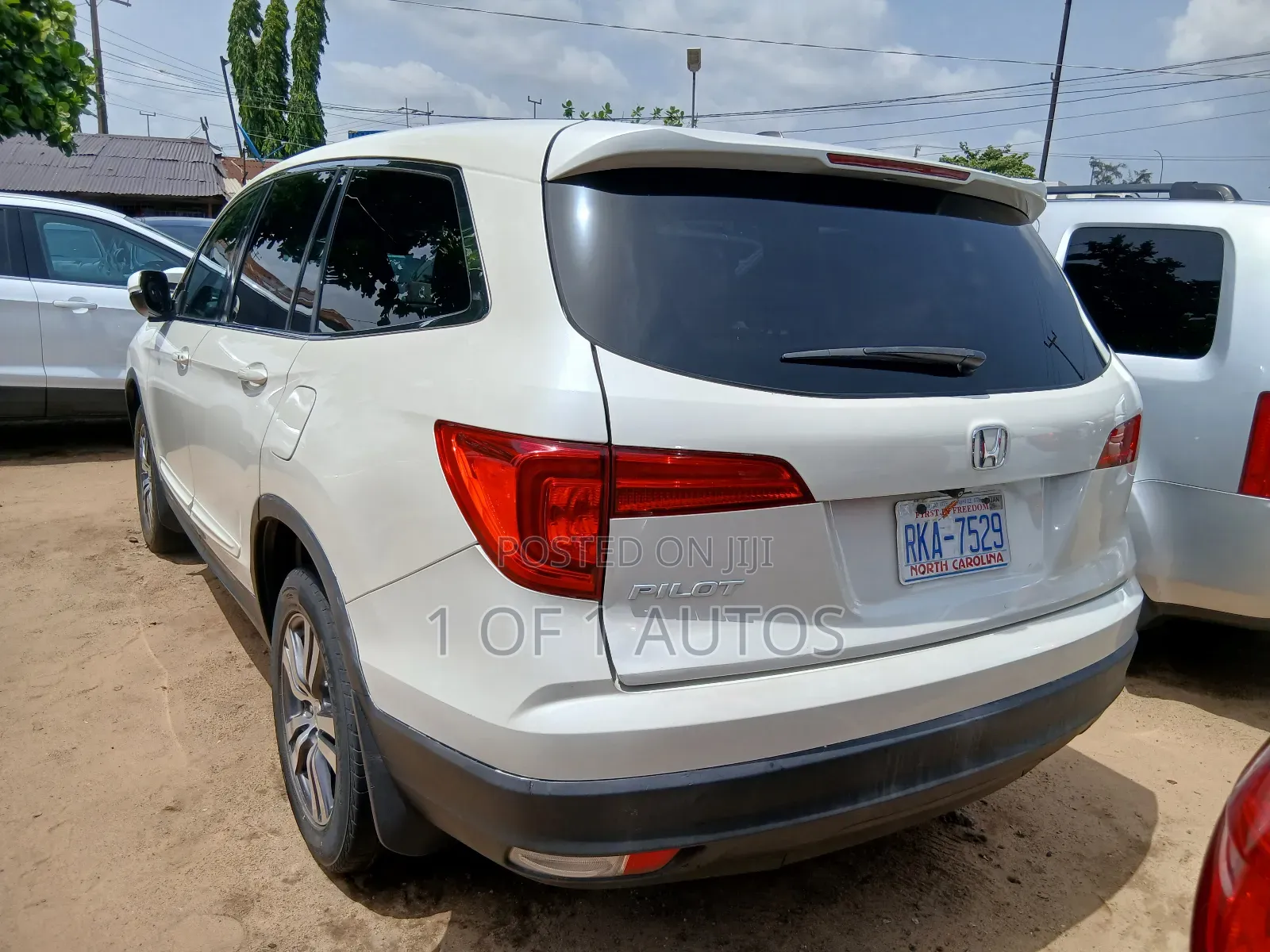 Honda Pilot Touring 4dr SUV (3.5L 6cyl 9A) 2016 White