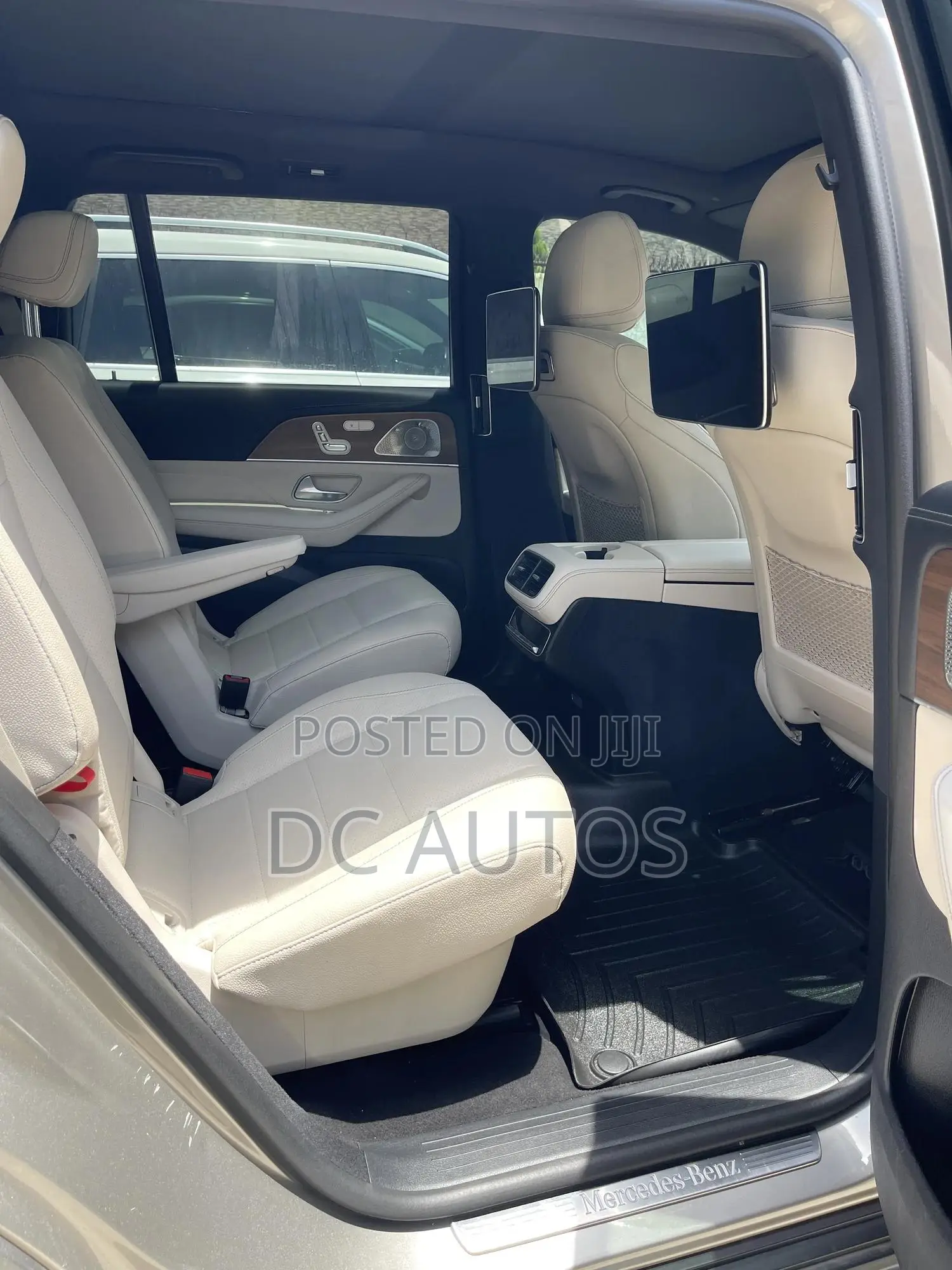 Mercedes-Benz GLS-Class GLS 400d 2021 Gold