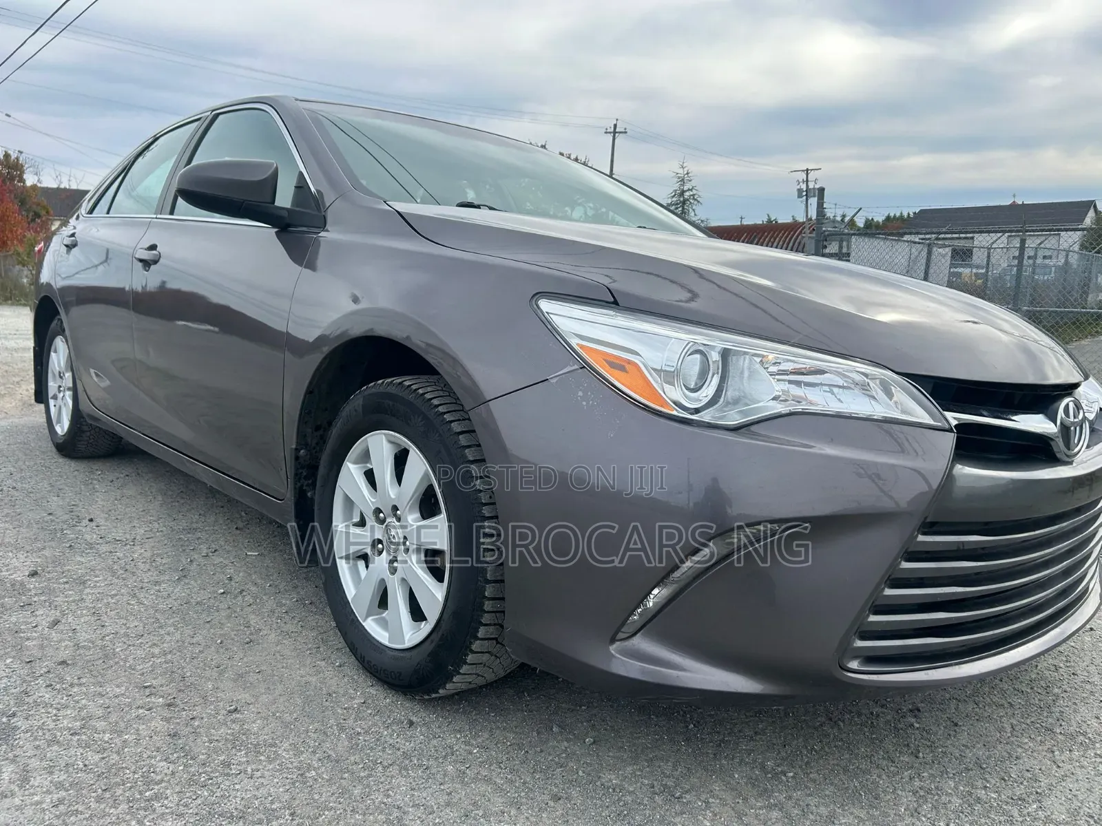 Toyota Camry LE 4dr Sedan (2.5L 4cyl 6A) 2017 Gray