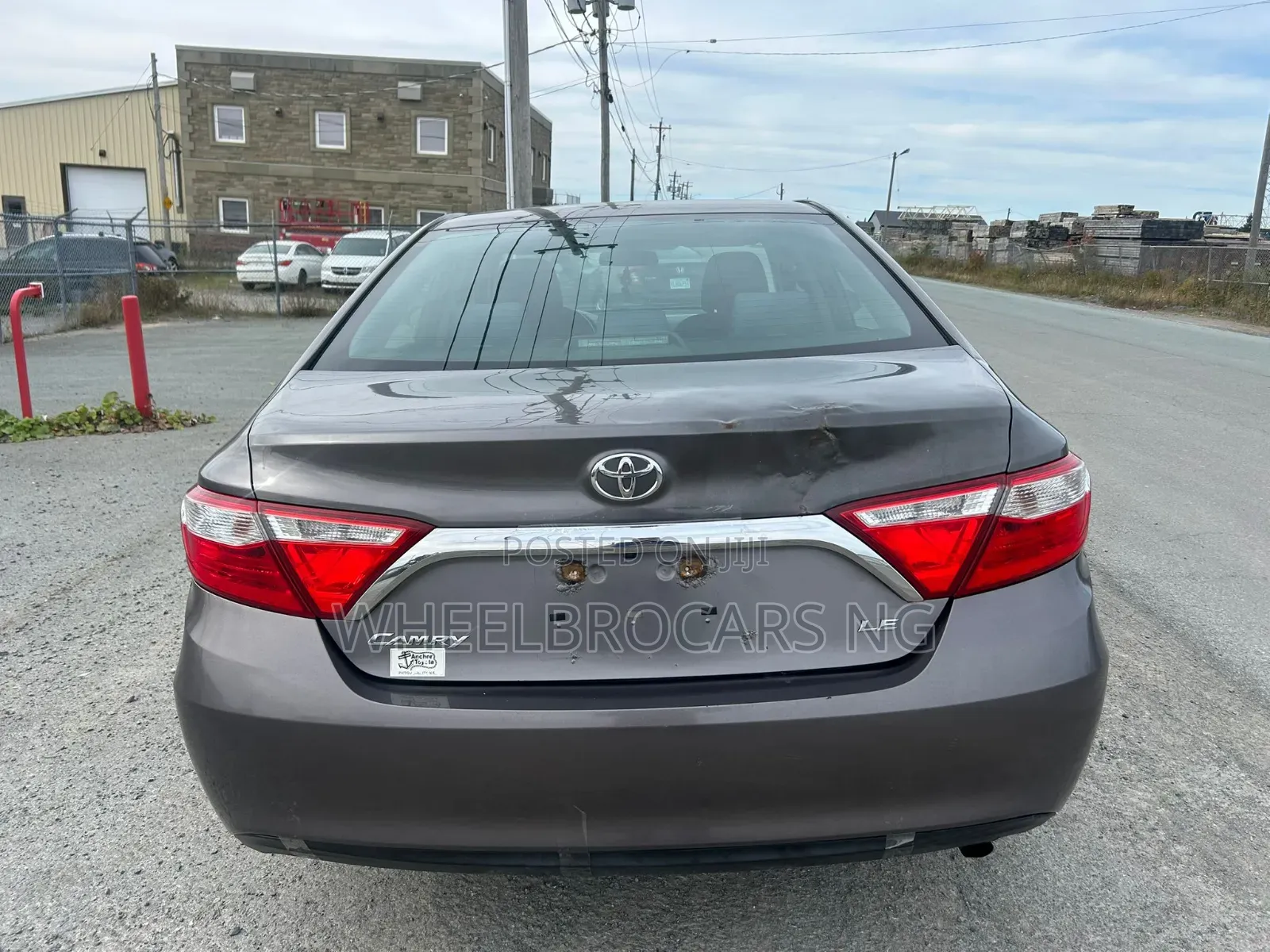 Toyota Camry LE 4dr Sedan (2.5L 4cyl 6A) 2017 Gray