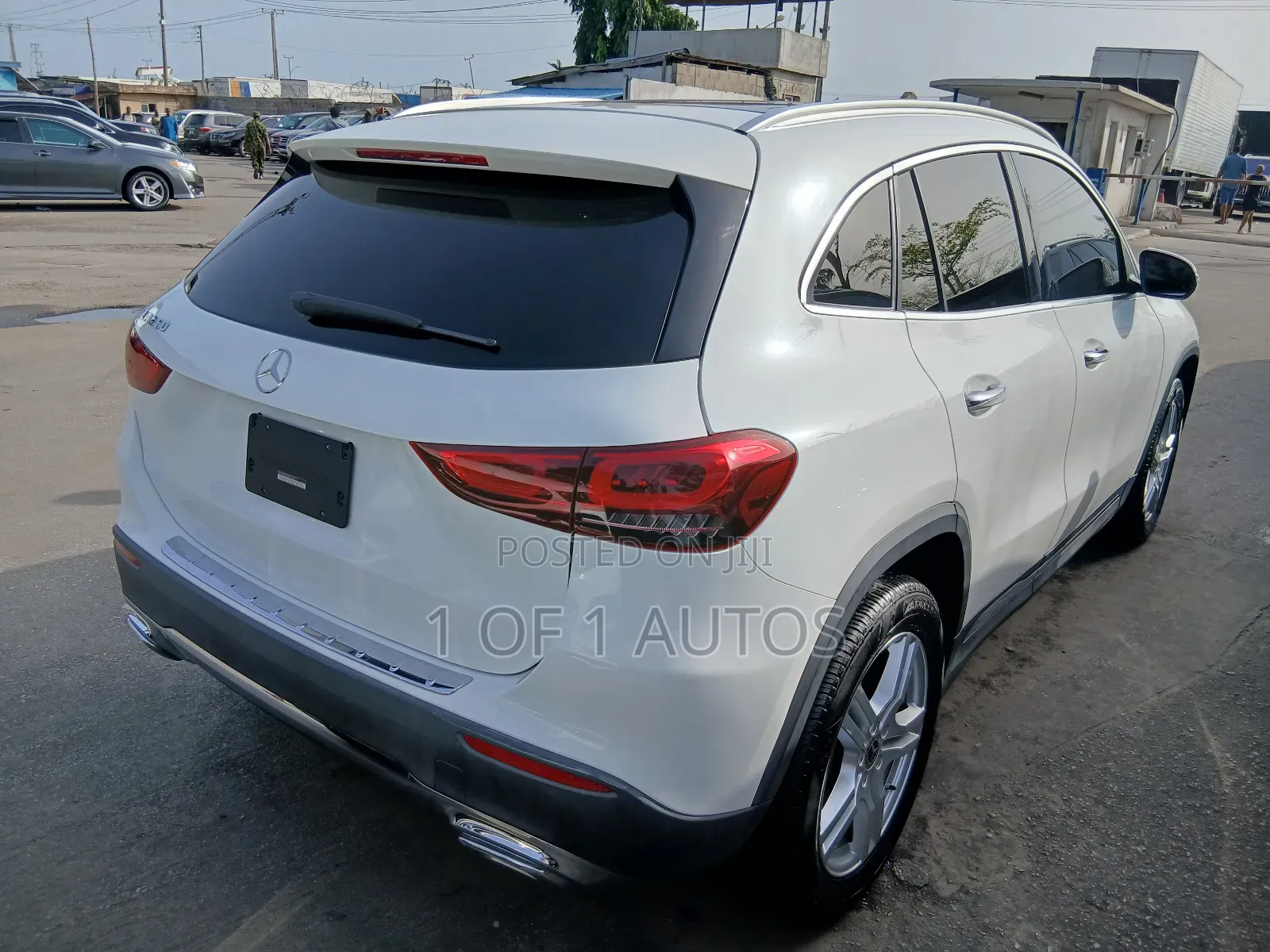 Mercedes-Benz GLA 250 2021 White