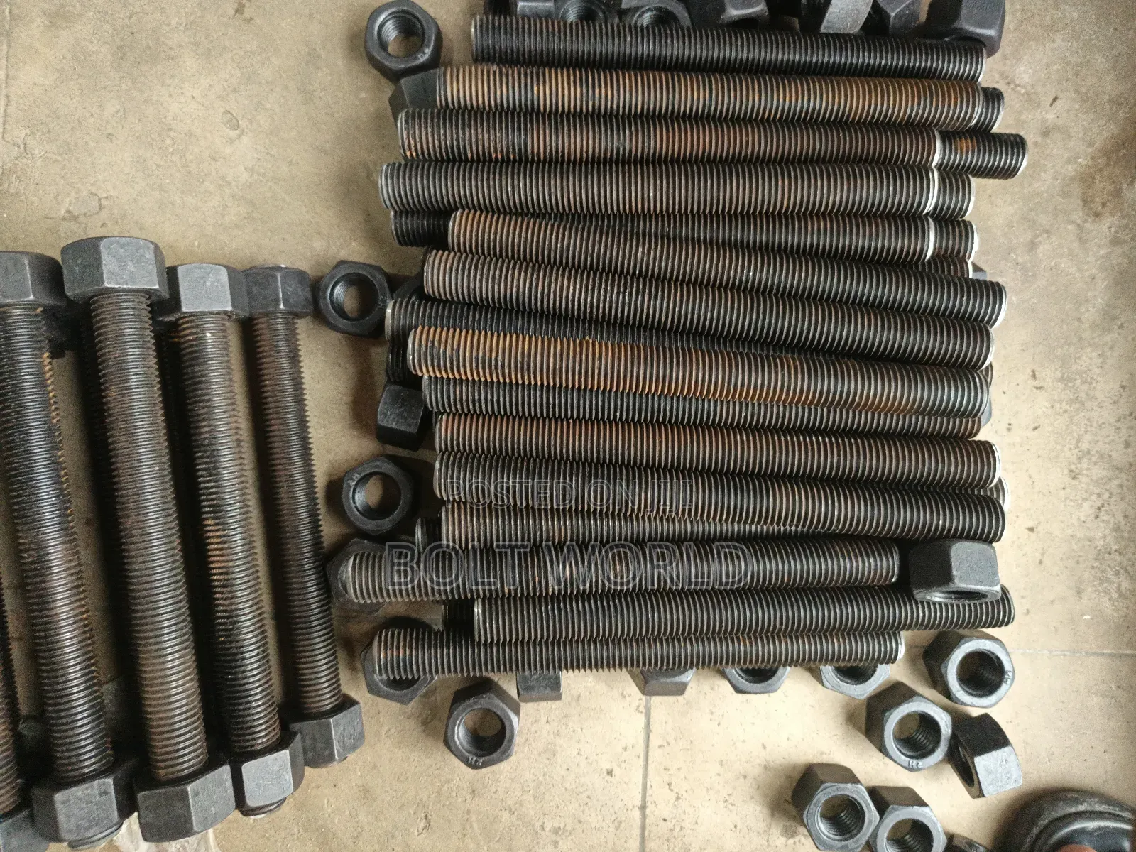Carbon Steel Stud Bolt and Nut 1"*300astm 2h Gb7