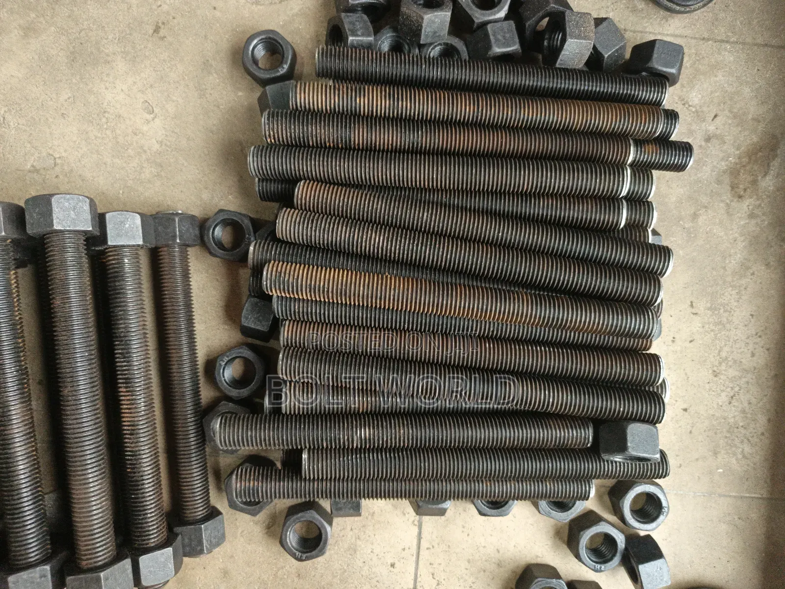 Carbon Steel Stud Bolt and Nut 1"*300astm 2h Gb7