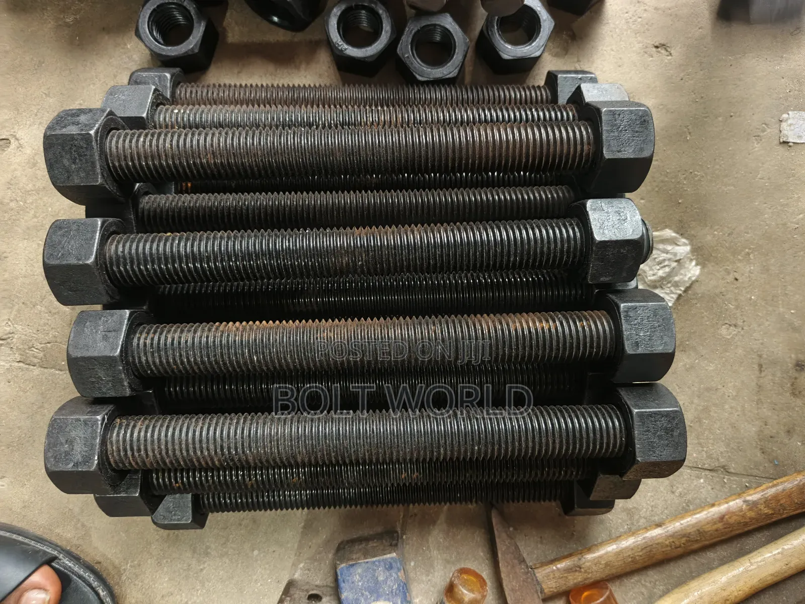 Carbon Steel Stud Bolt and Nut 1"*300astm 2h Gb7