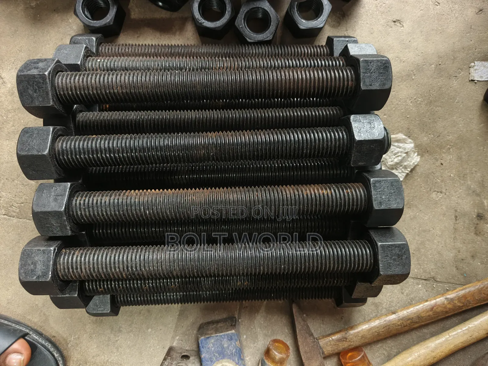 Carbon Steel Stud Bolt and Nut 1"*300astm 2h Gb7