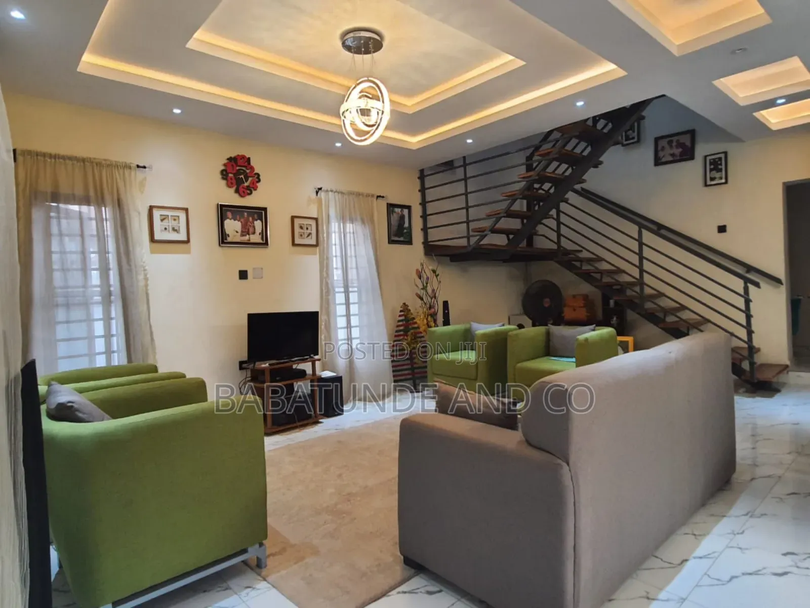 4bdrm Duplex in Alalubosa for sale