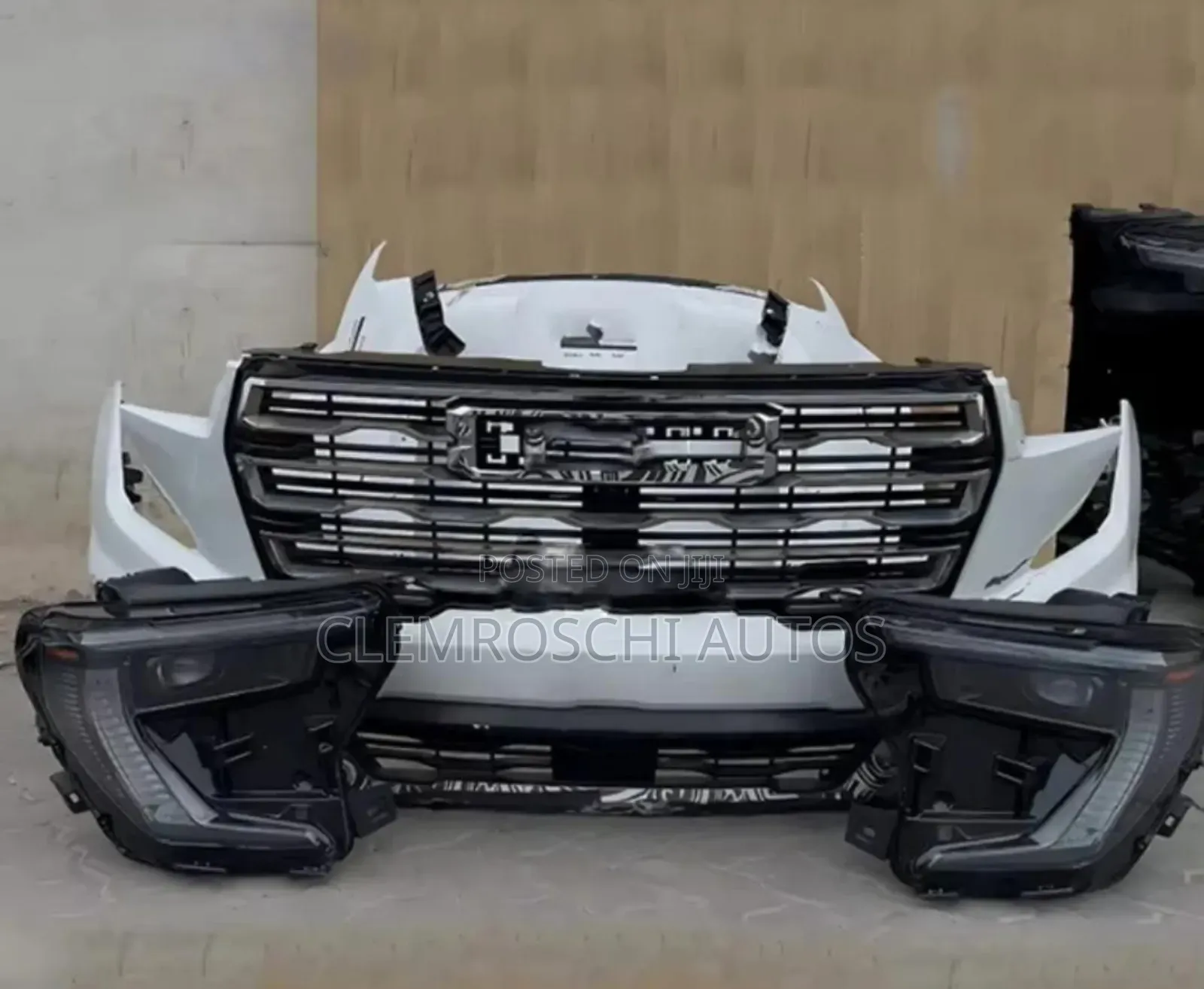 High Quality Certified Complete Front Bumper/Head Light Traverse 2025