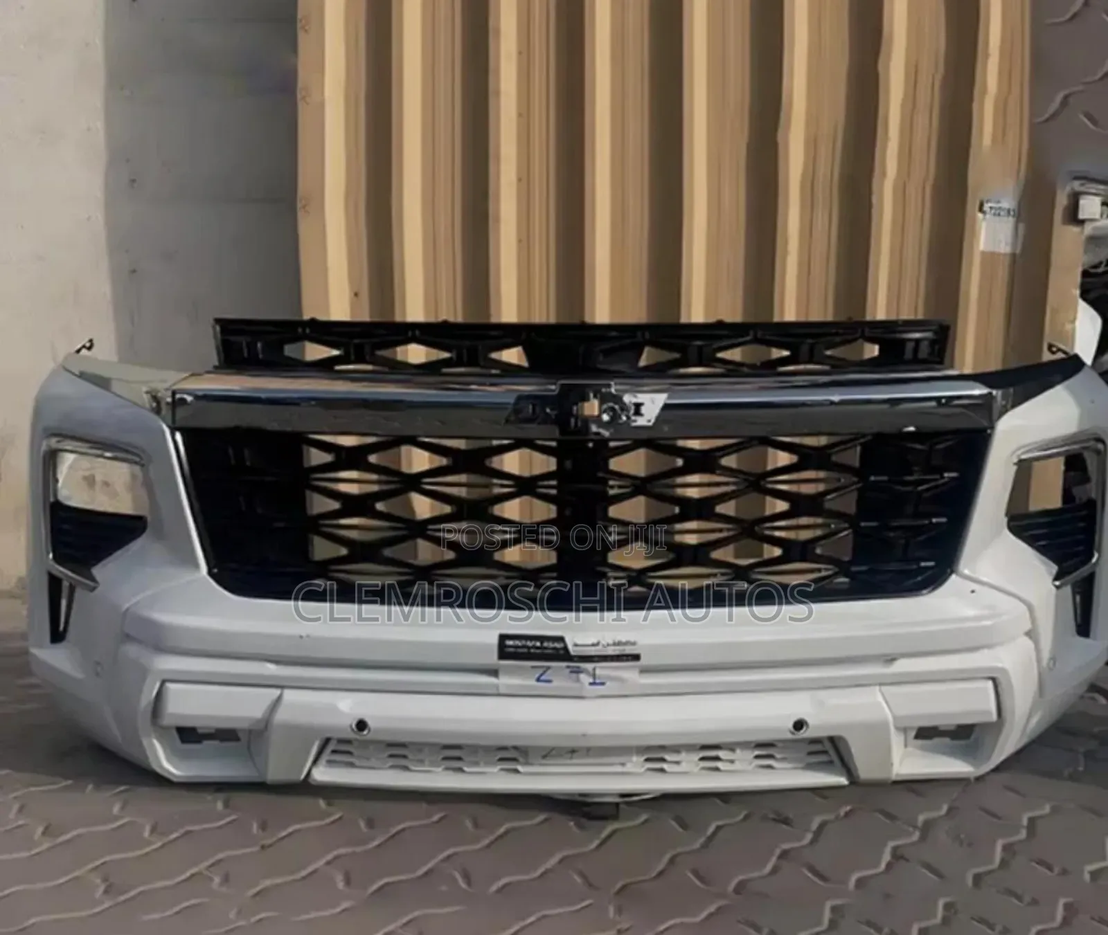 High Quality Certified Complete Front Bumper/Head Light Traverse 2025