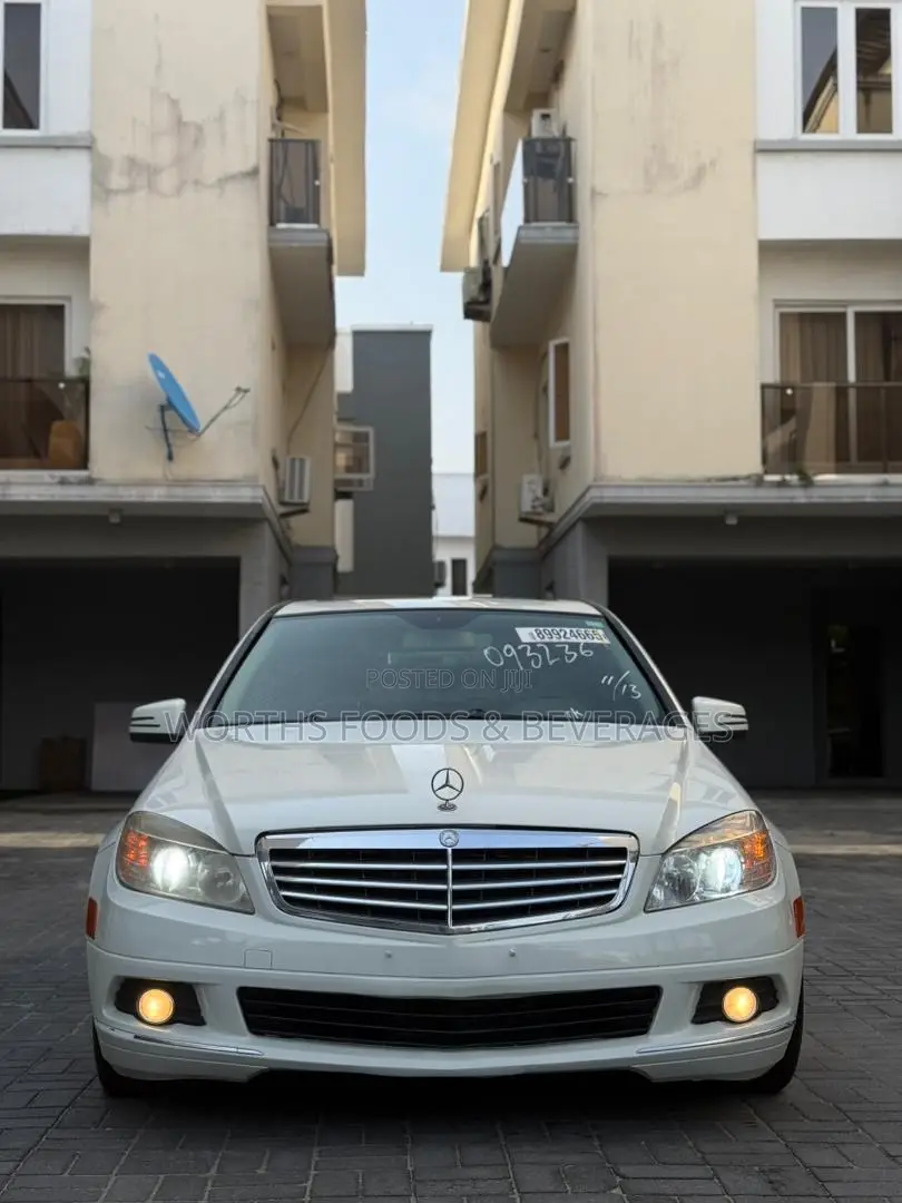 Mercedes-Benz C300 2010 White