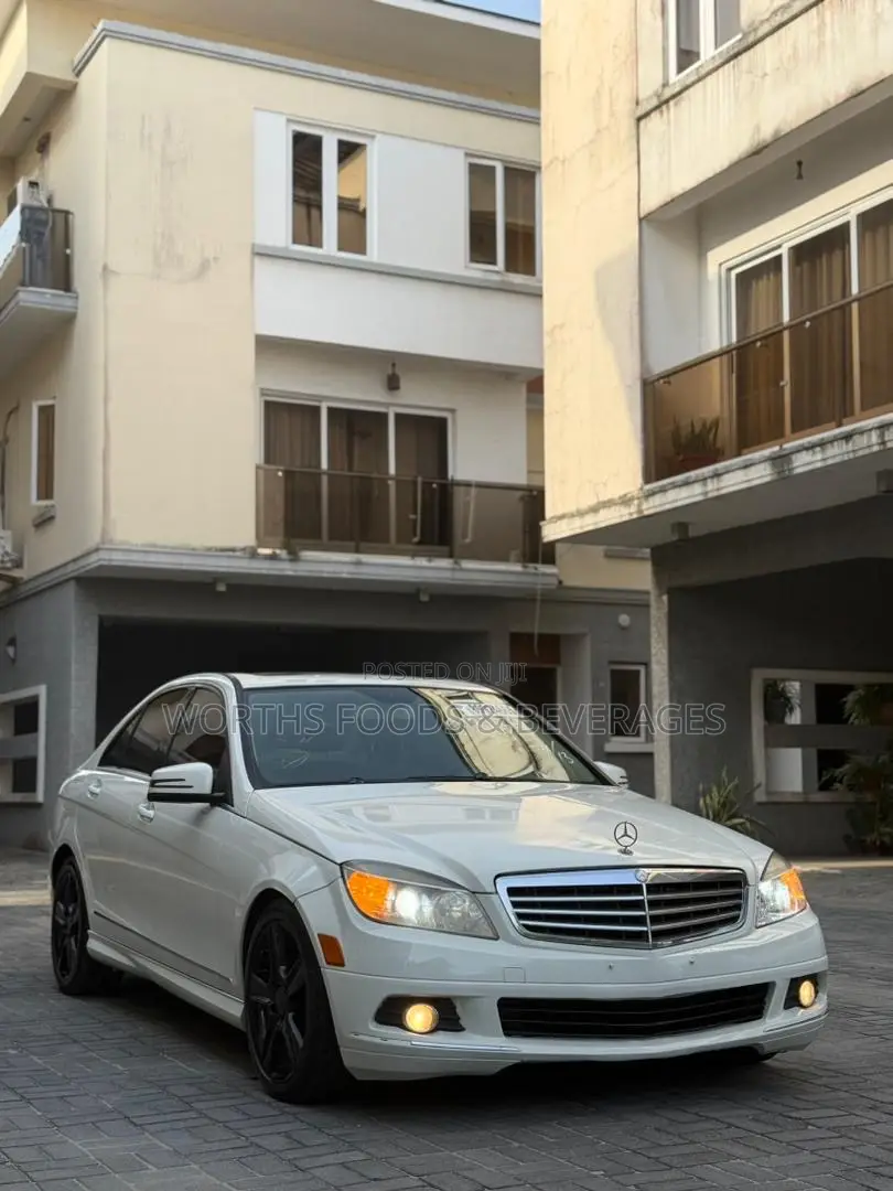 Mercedes-Benz C300 2010 White