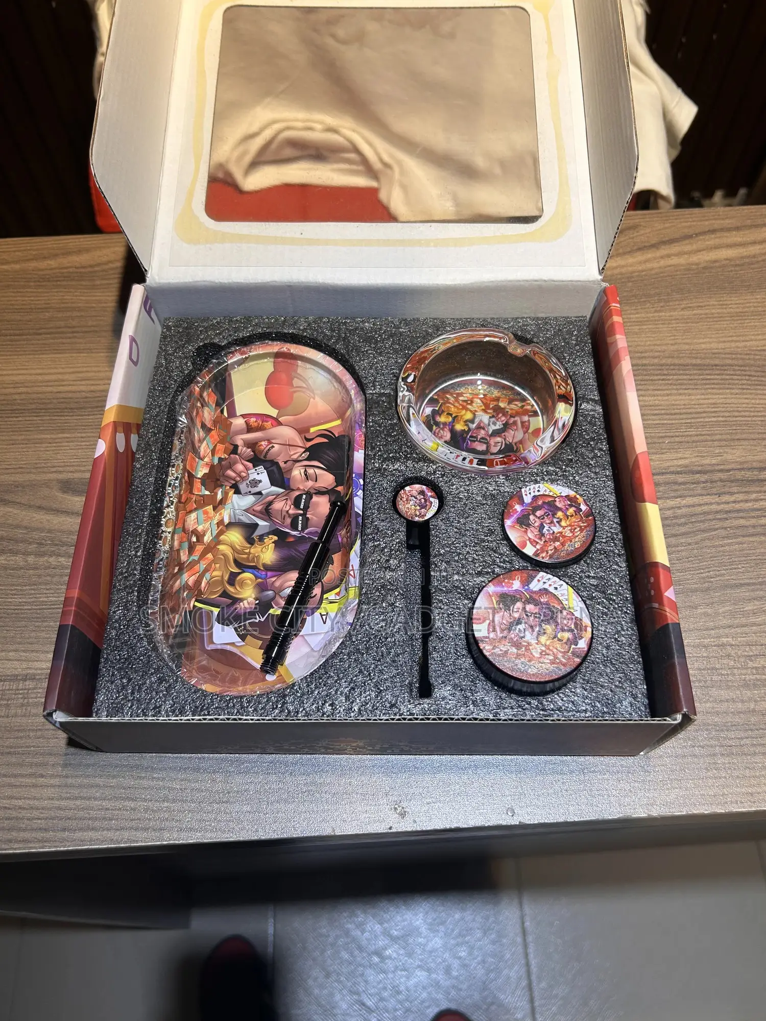 Smoking Set Available in Different Designs , Swipe to Check
