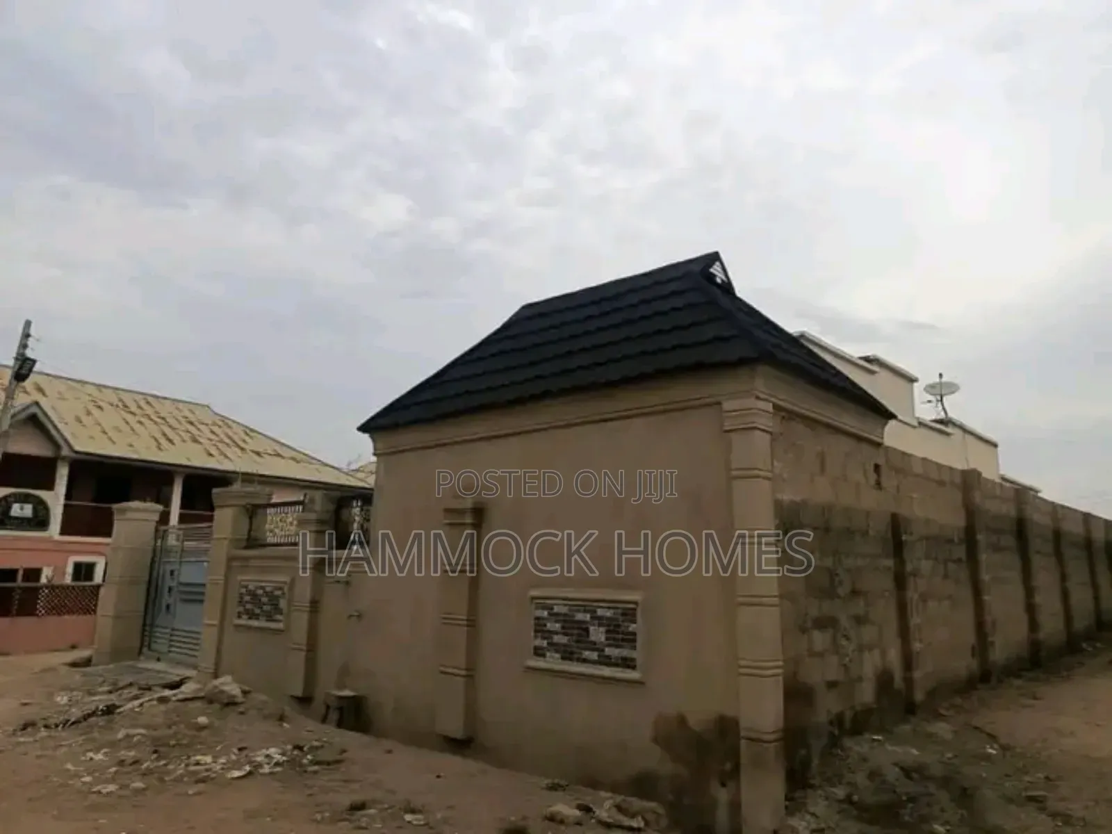 3bdrm Bungalow in Olóde Estate, Alakia for sale