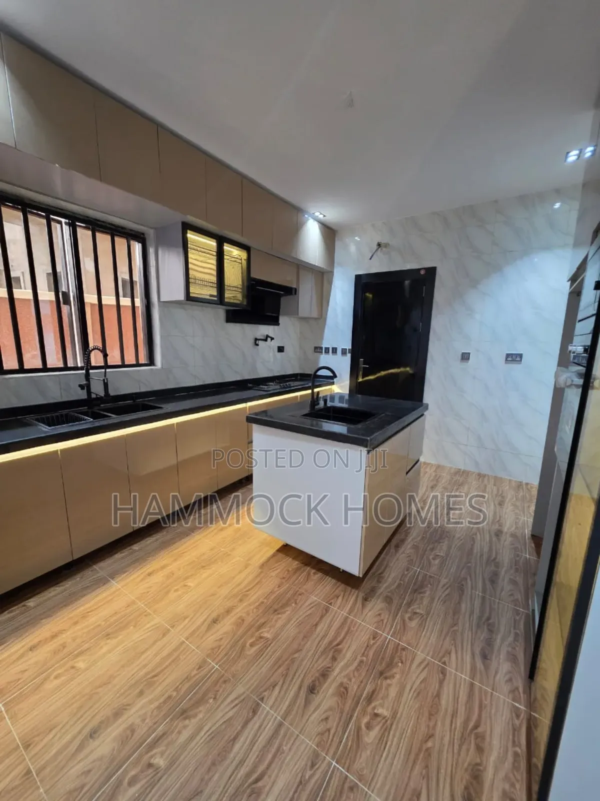 4bdrm Duplex in Carlton Gate Estate, Akobo for sale