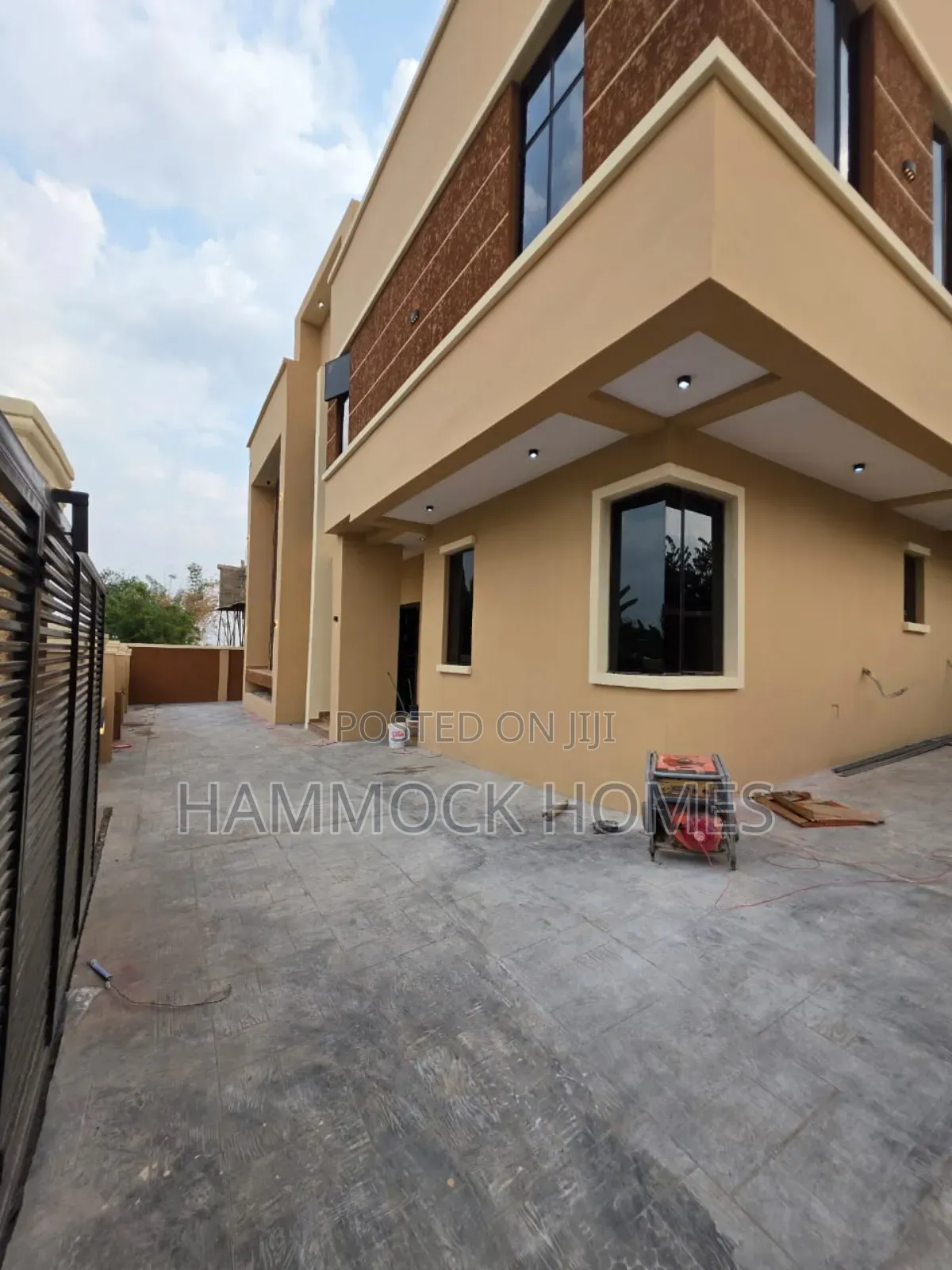 4bdrm Duplex in Carlton Gate Estate, Akobo for sale