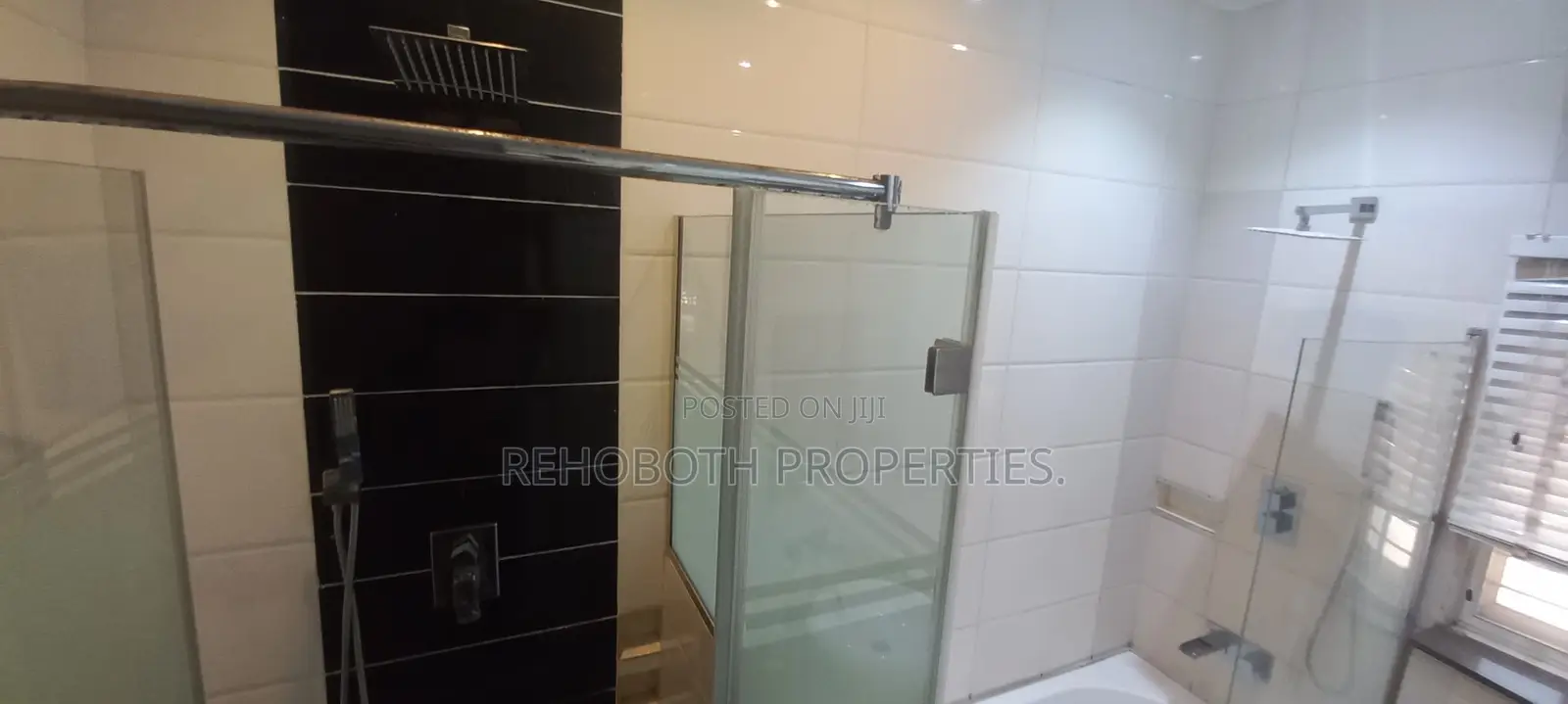 5bdrm Duplex in Customs Gate, Oluyole for sale