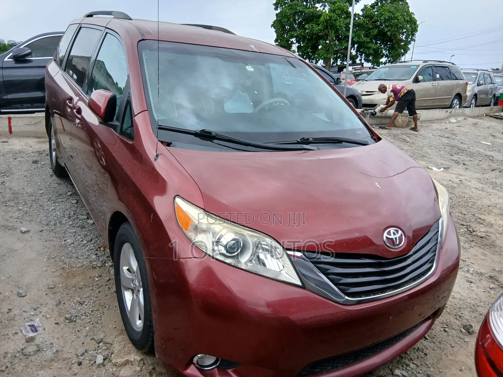 Toyota Sienna LE 7 Passenger 2011 Red
