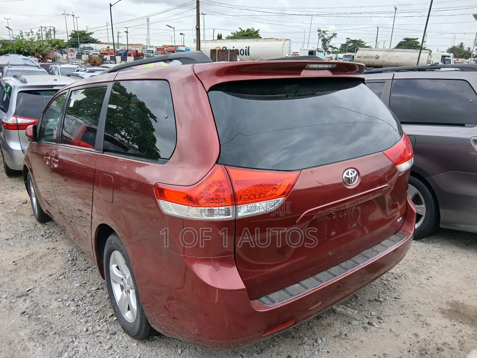 Toyota Sienna LE 7 Passenger 2011 Red