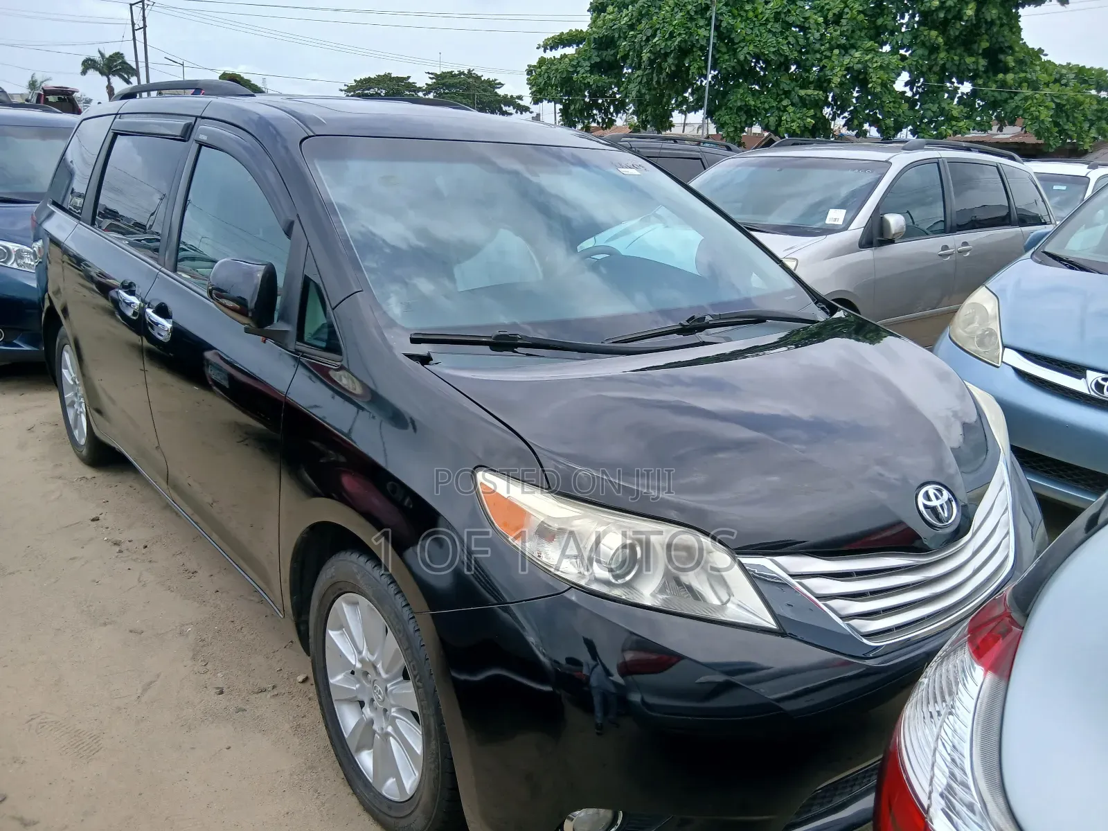 Toyota Sienna XLE 7 Passenger 2012 Black