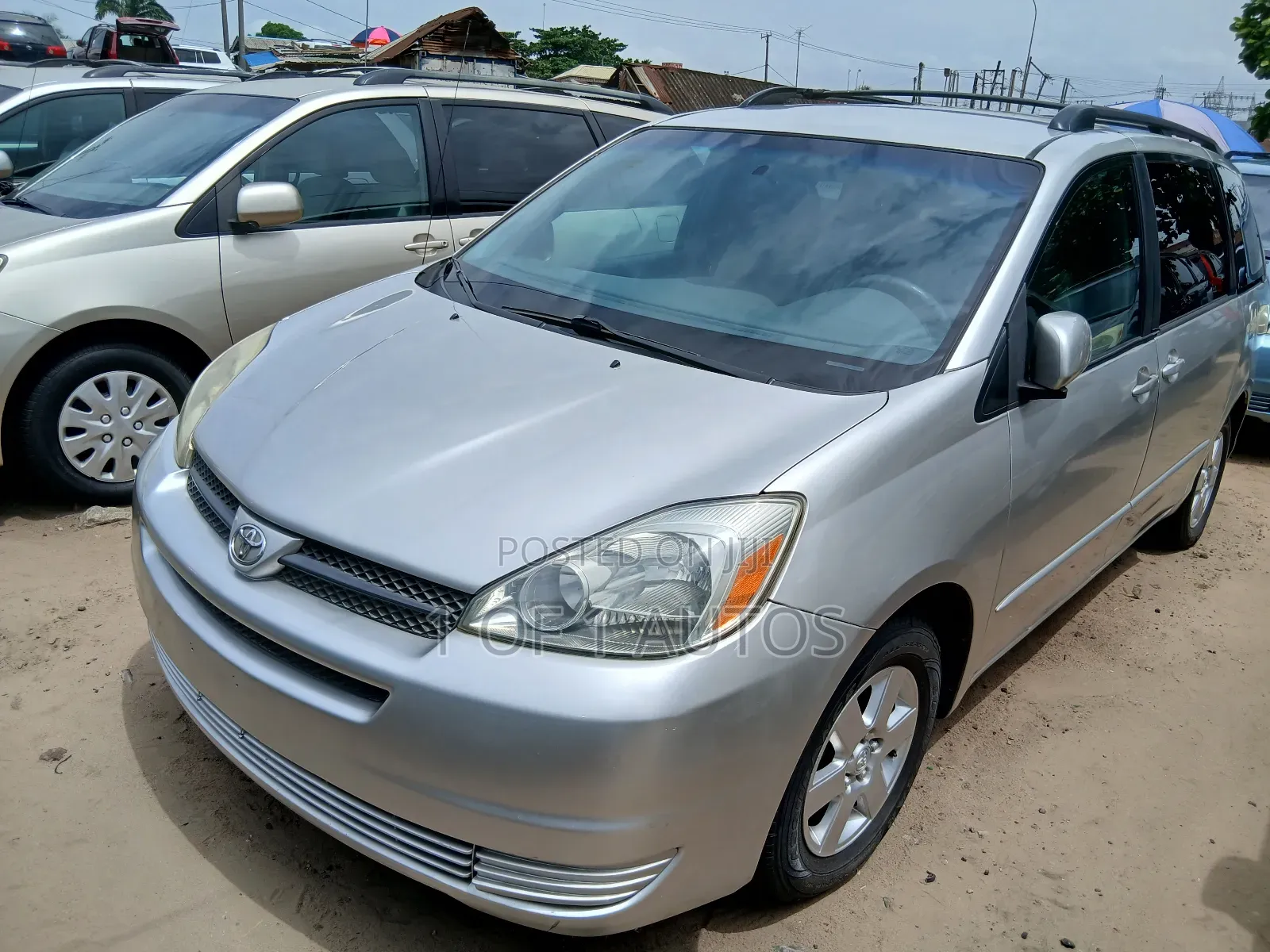 Toyota Sienna LE AWD (3.3L V6 5A) 2004 Silver