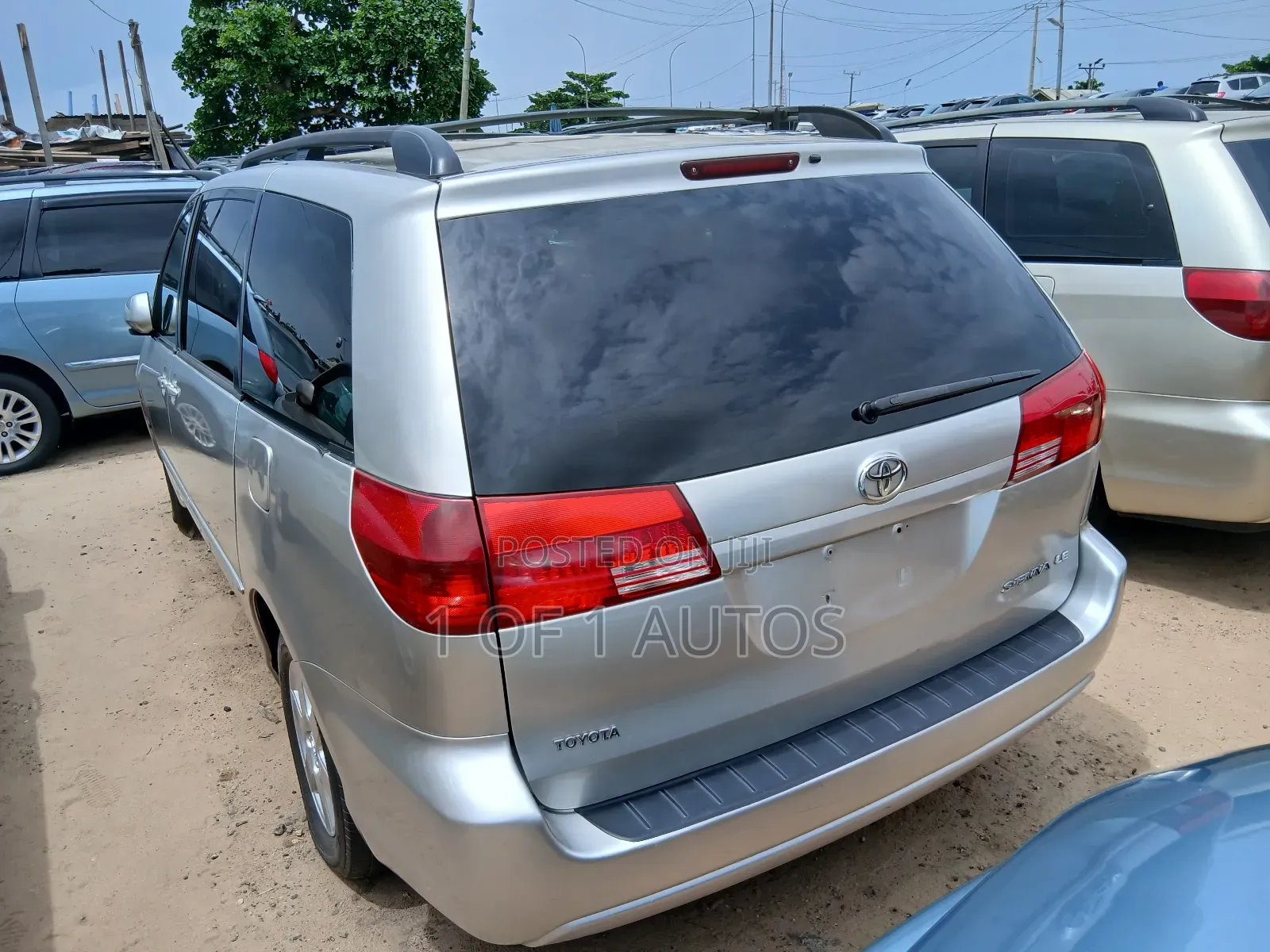 Toyota Sienna LE AWD (3.3L V6 5A) 2004 Silver