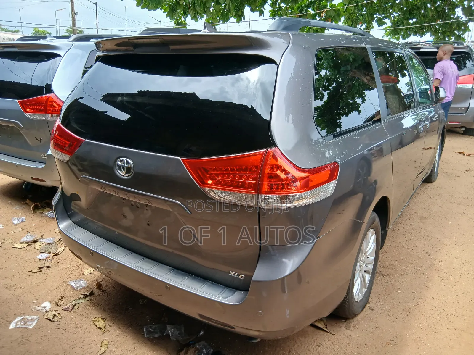 Toyota Sienna XLE 7 Passenger Mobility 2011 Gray