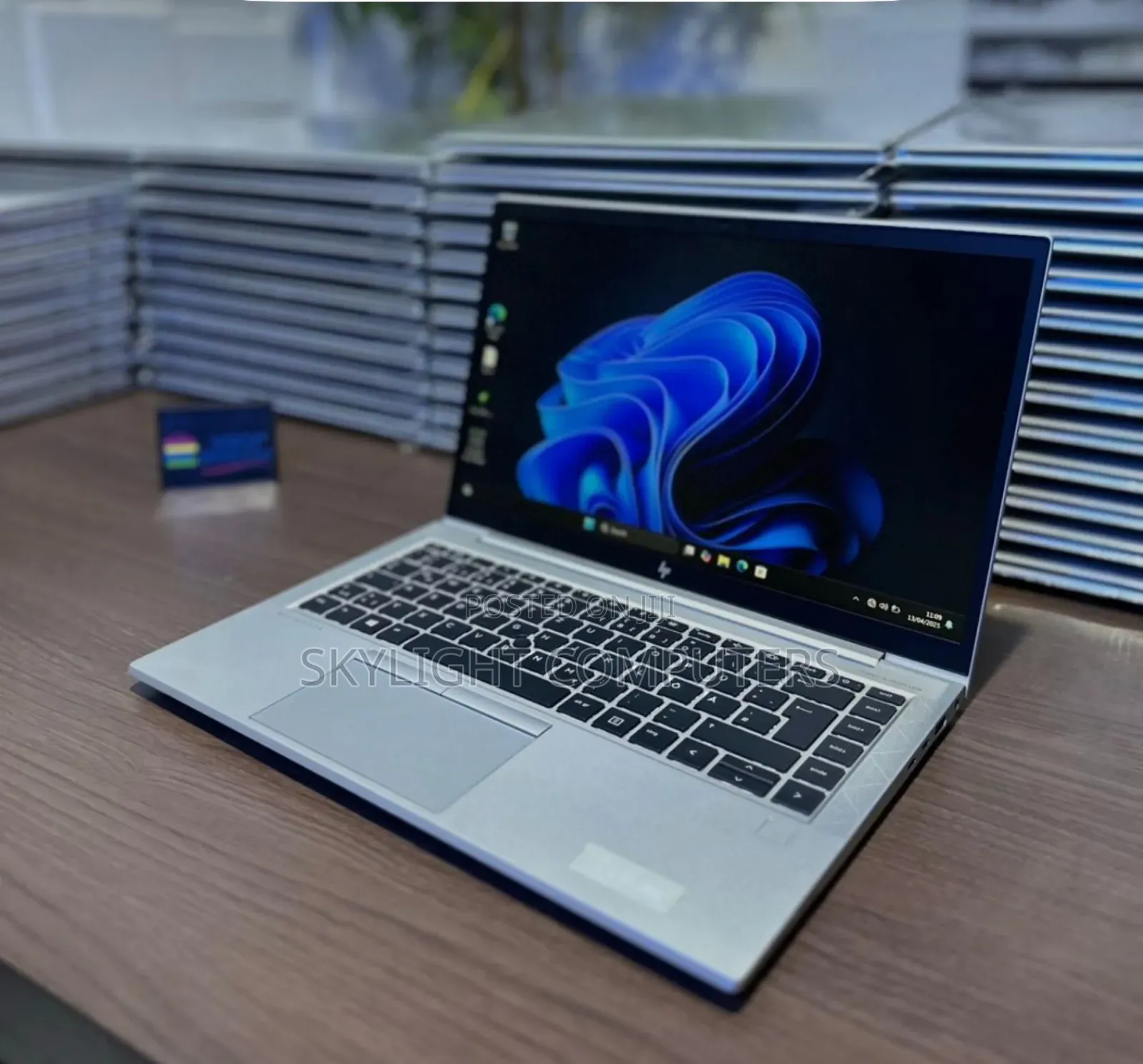 New Laptop HP EliteBook 840 G8 16GB Intel Core i7 SSD 512GB