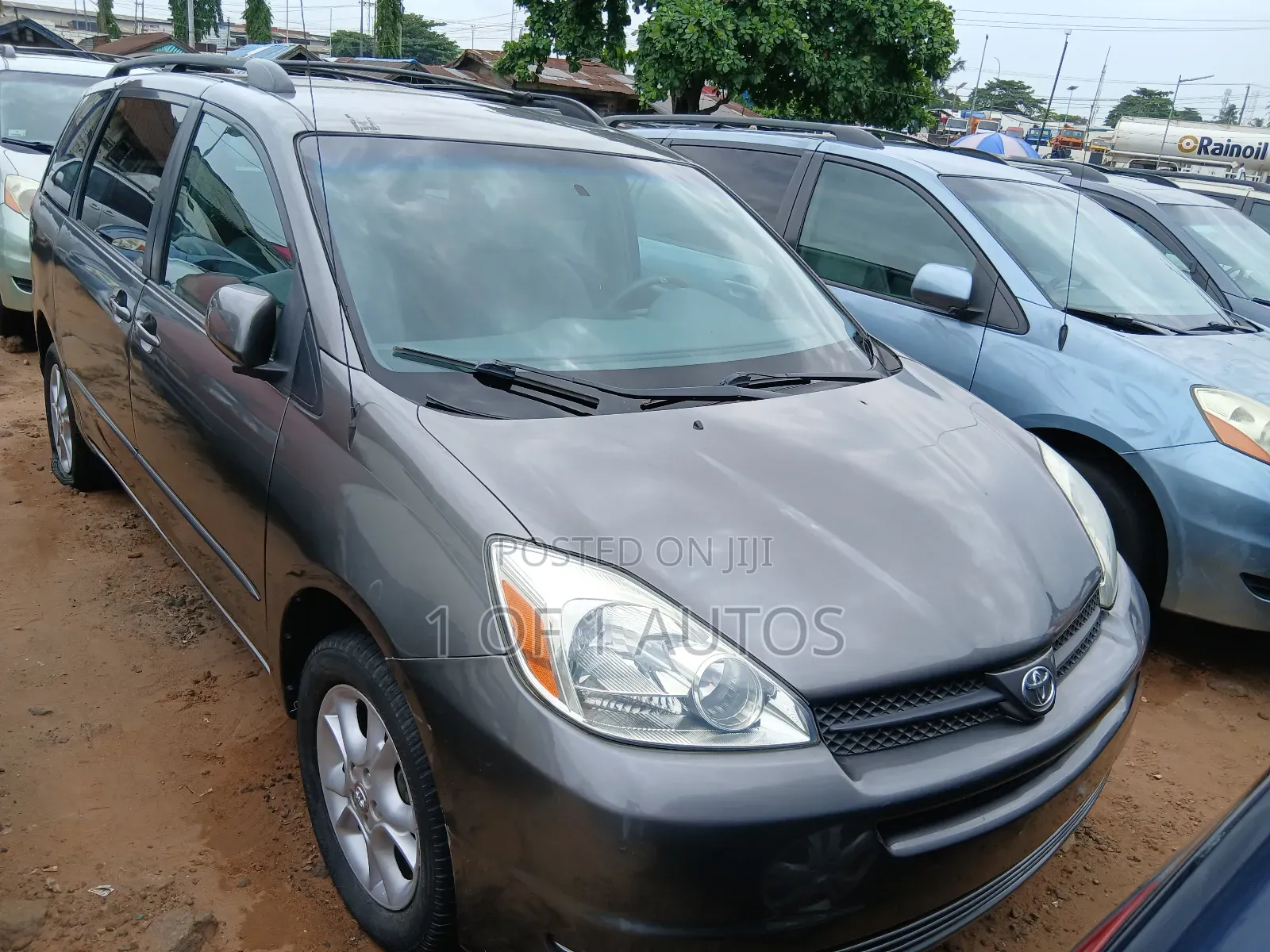 Toyota Sienna LE AWD (3.3L V6 5A) 2004 Gray