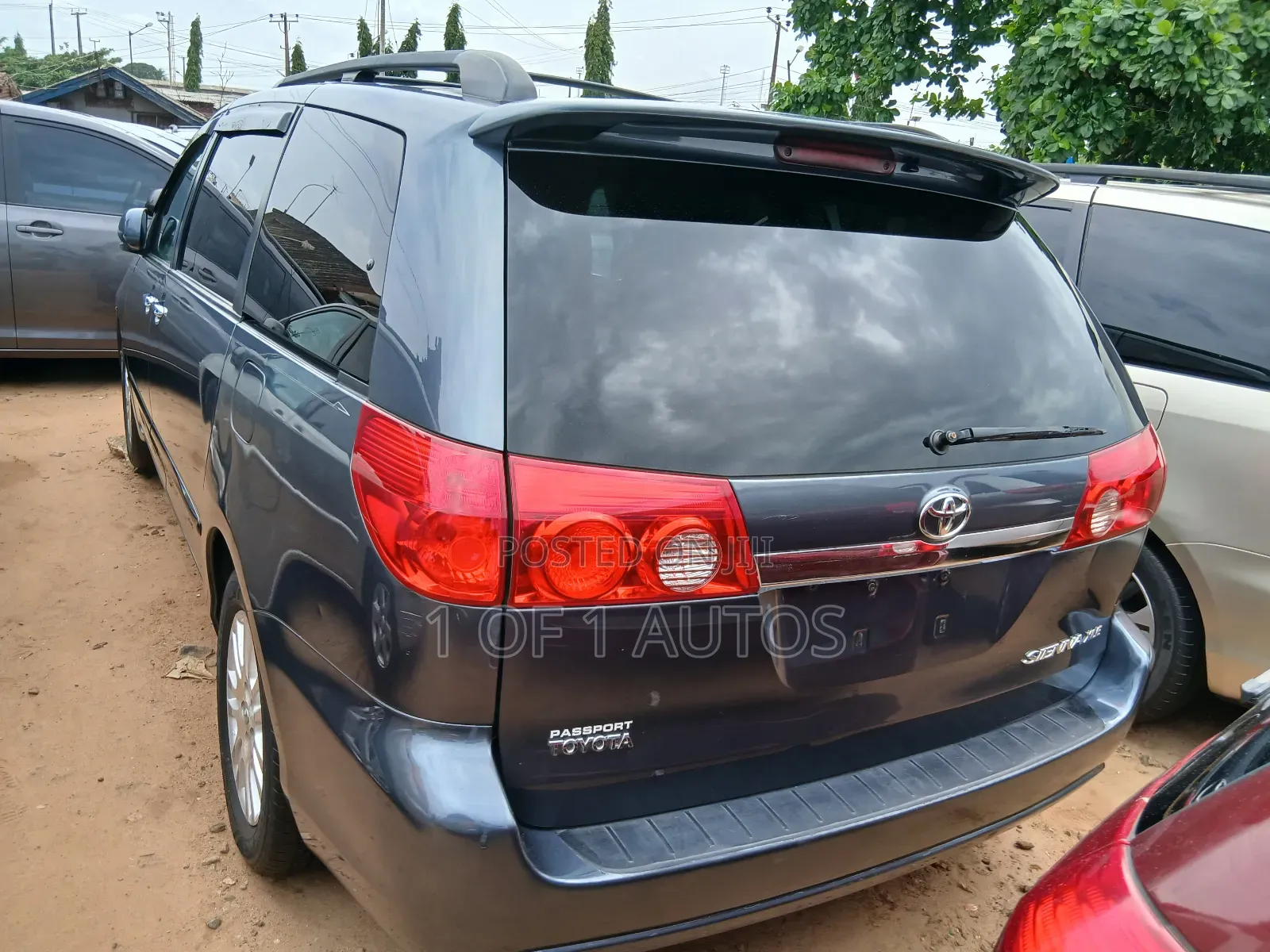 Toyota Sienna LE 8 Passenger 2010 Blue