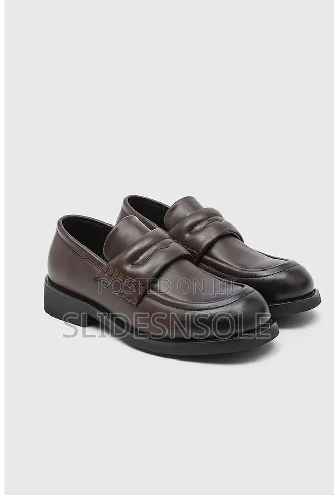 Statement Cut-Out Bridge Loafers