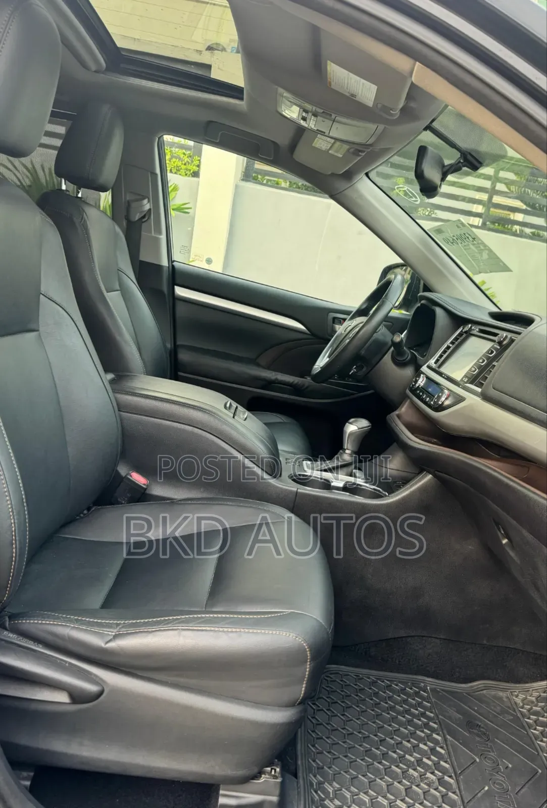 Toyota Highlander XLE 4dr SUV (3.5L 6cyl 6A) 2015 Black