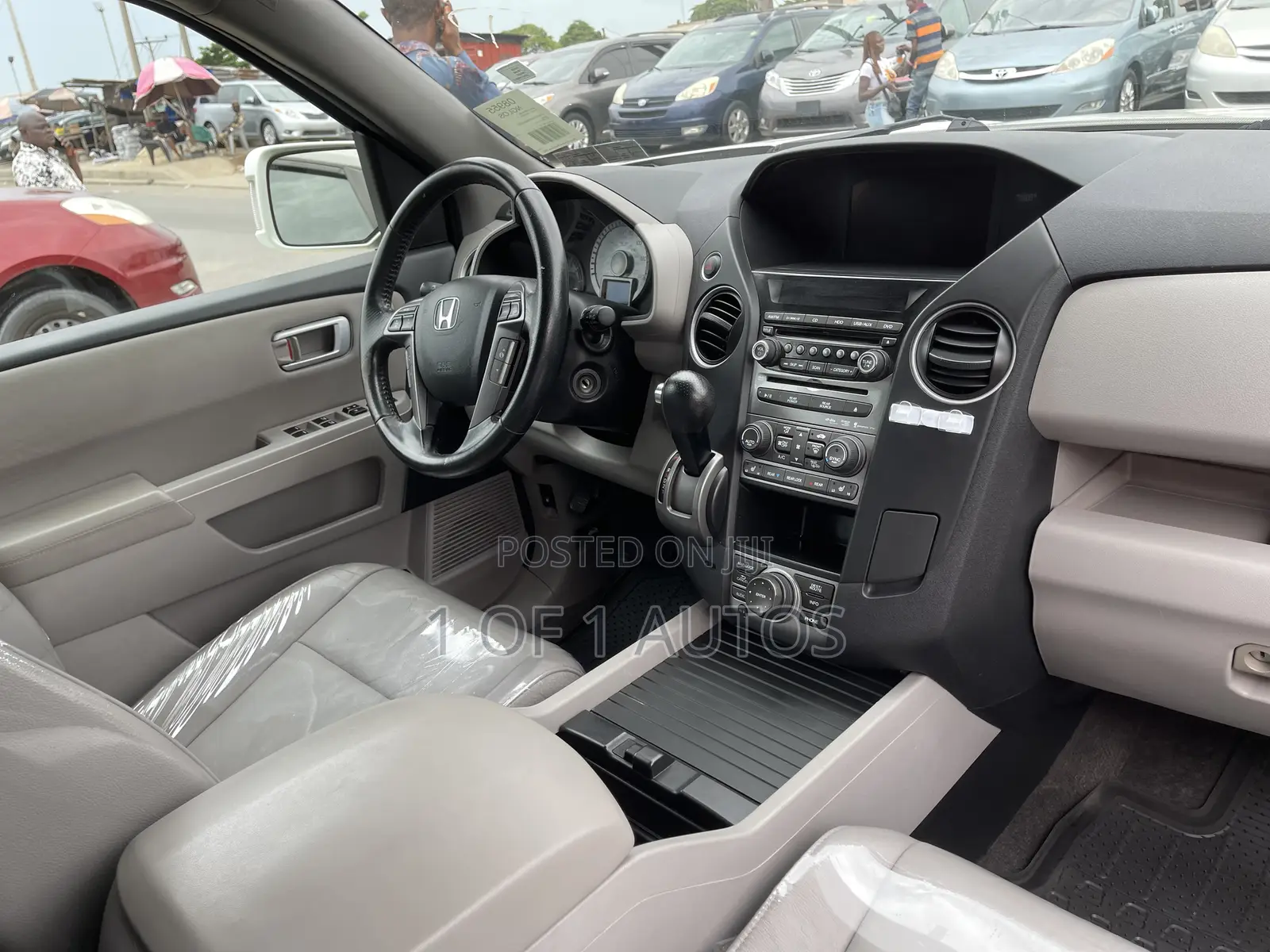 Honda Pilot Touring w/RES/Navi 4WD (3.5L 6cyl 5A) 2012 White