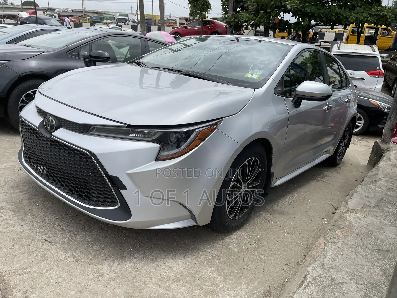 Toyota Corolla LE 2020 Silver