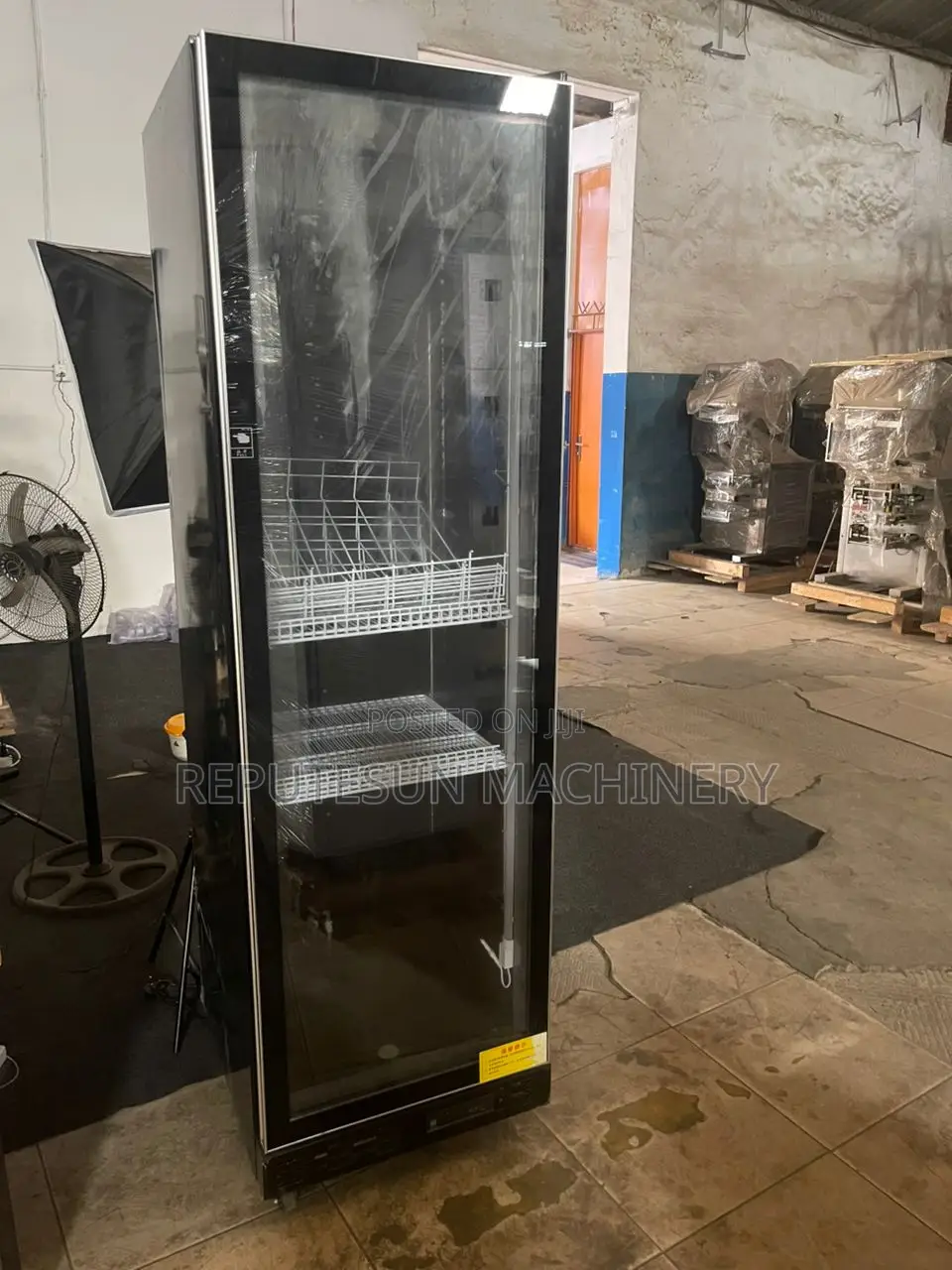 Single Door Chiller