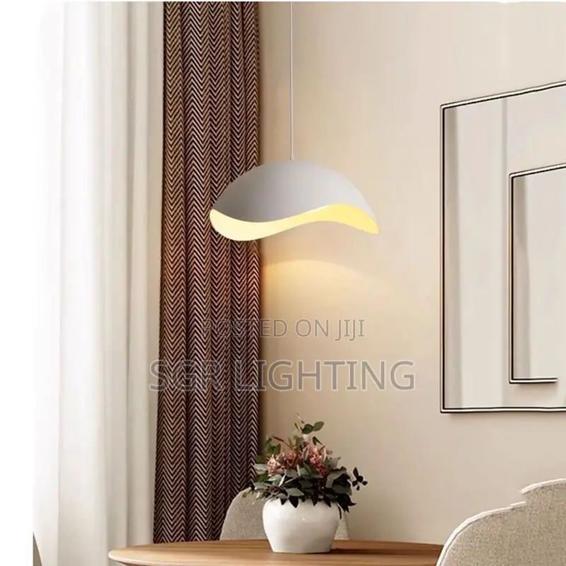 Nordic Post-Modern Ufo Chandelier Eggshell Pendant Lamp for Bedroom