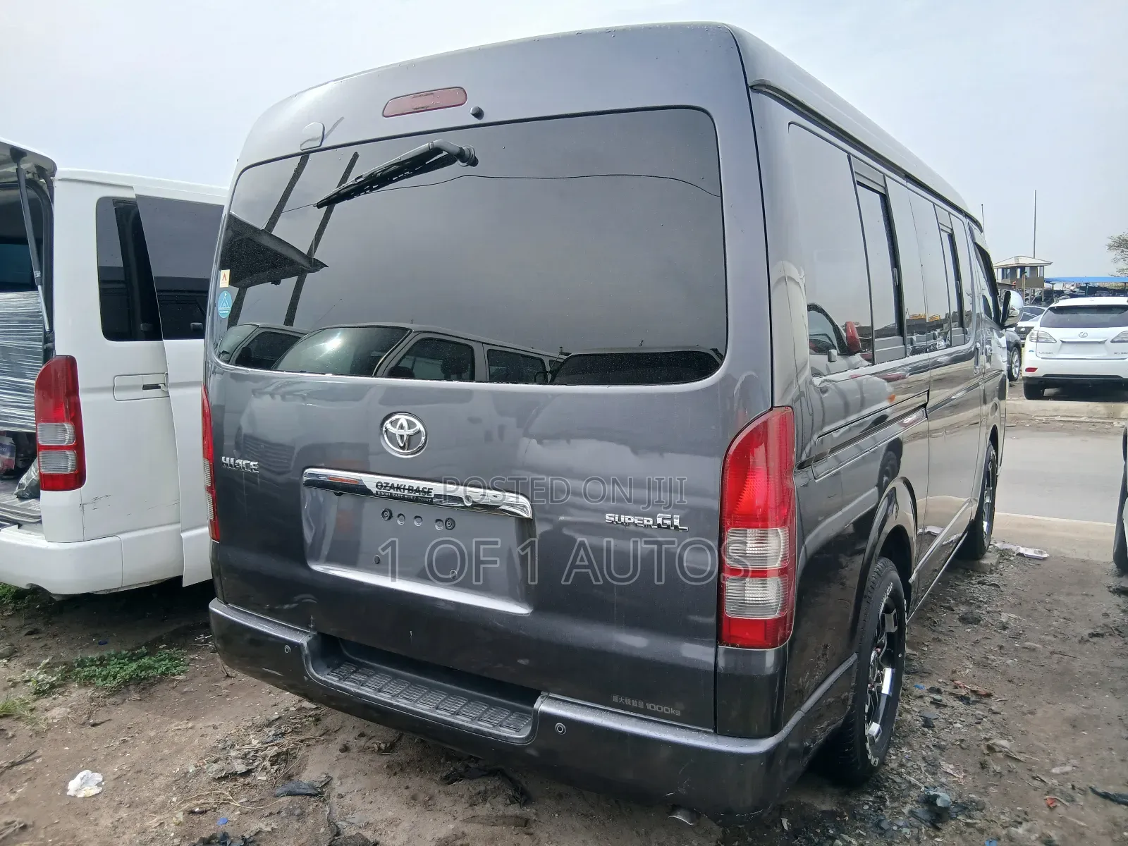 Toyota HiAce 2014 Grey