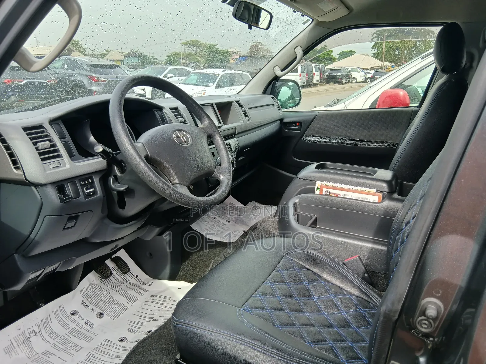 Toyota HiAce 2014 Grey