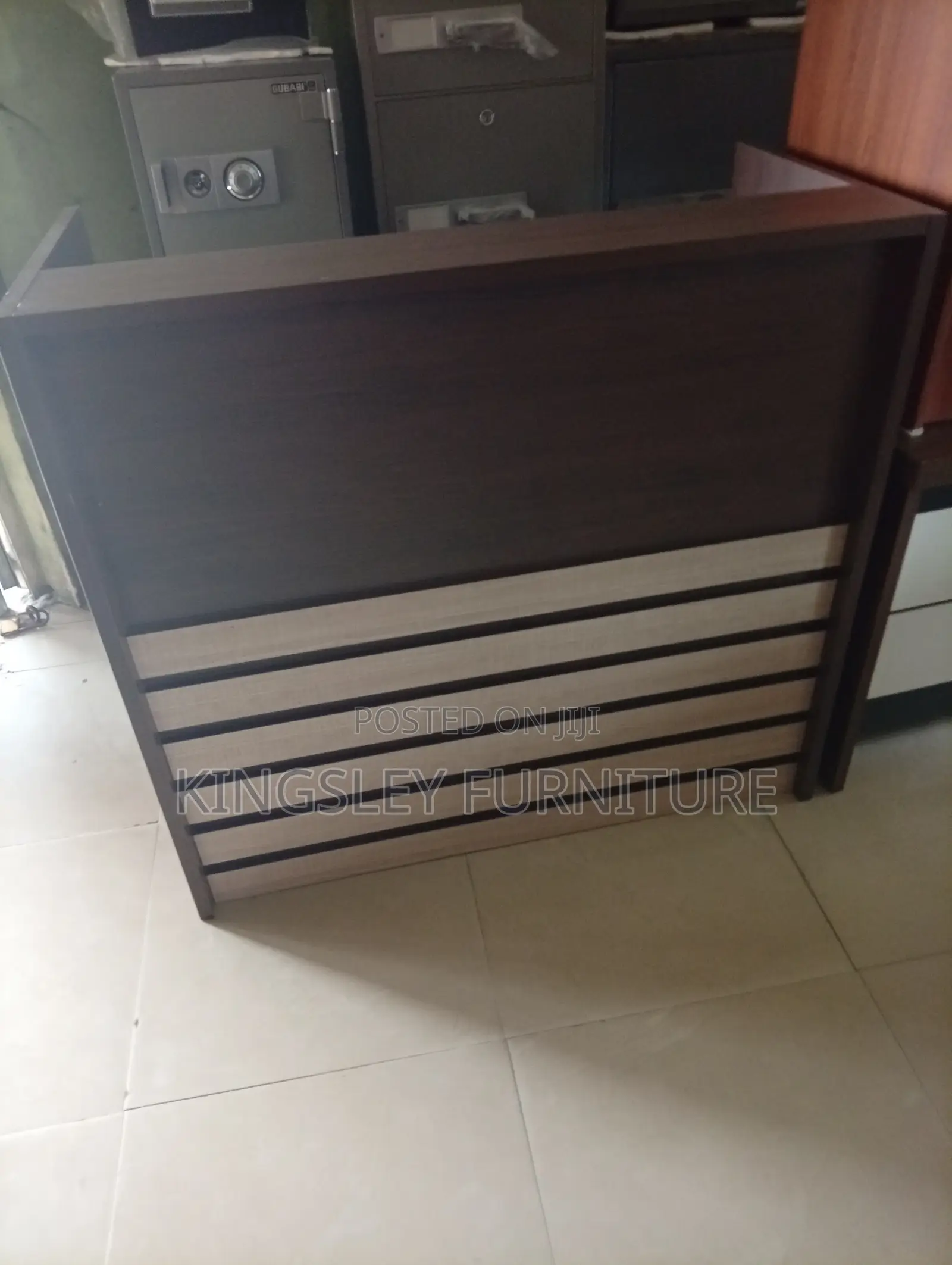 1.2 Meter Reception Table