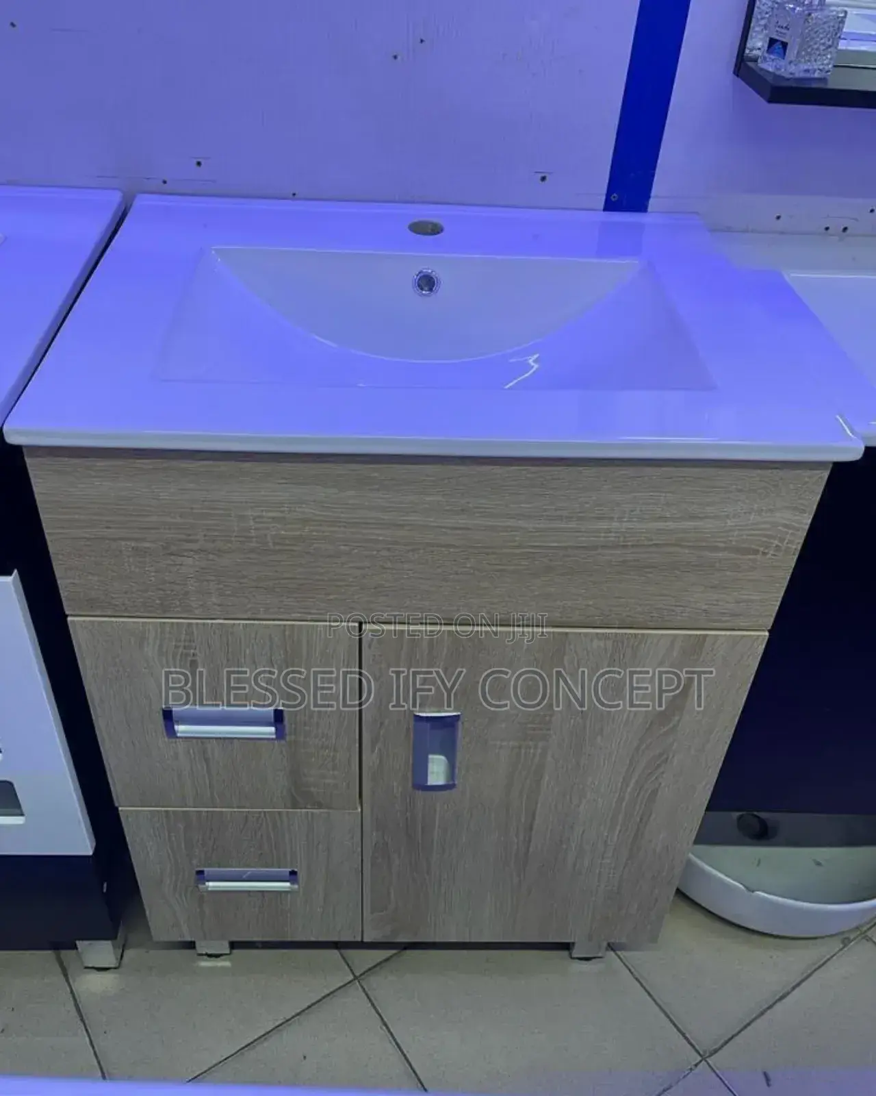 High Standard Cabinet Wash Hand Basin, Available in Different Colors