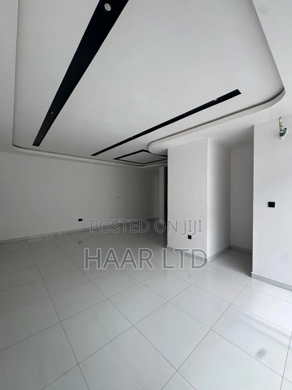 3bdrm Apartment in Ikate for sale