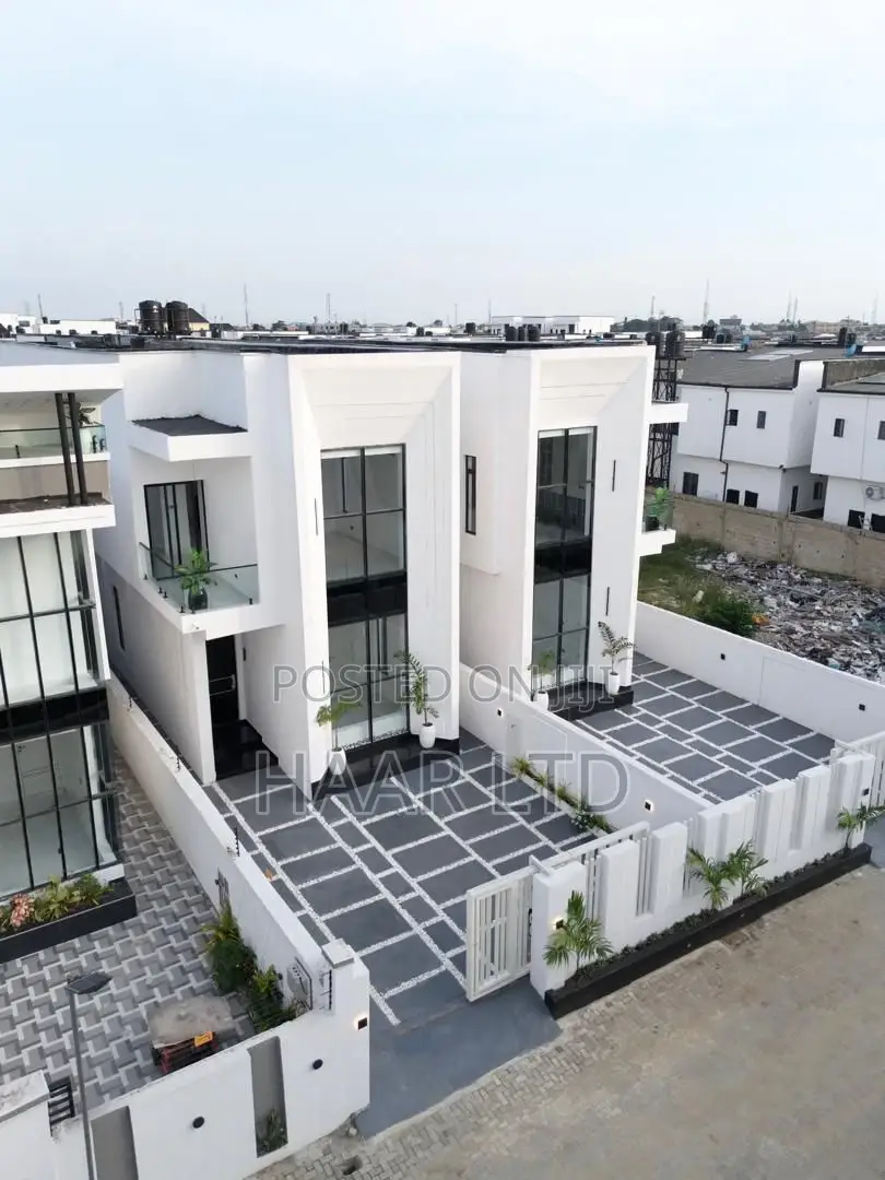 5bdrm Duplex in Ado / Ajah for sale
