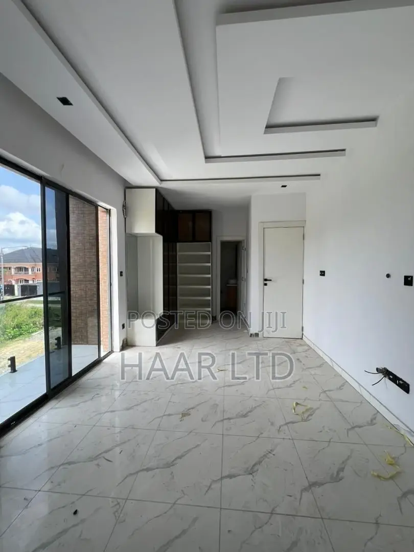 3bdrm Duplex in Abraham Adesanya Estate for sale