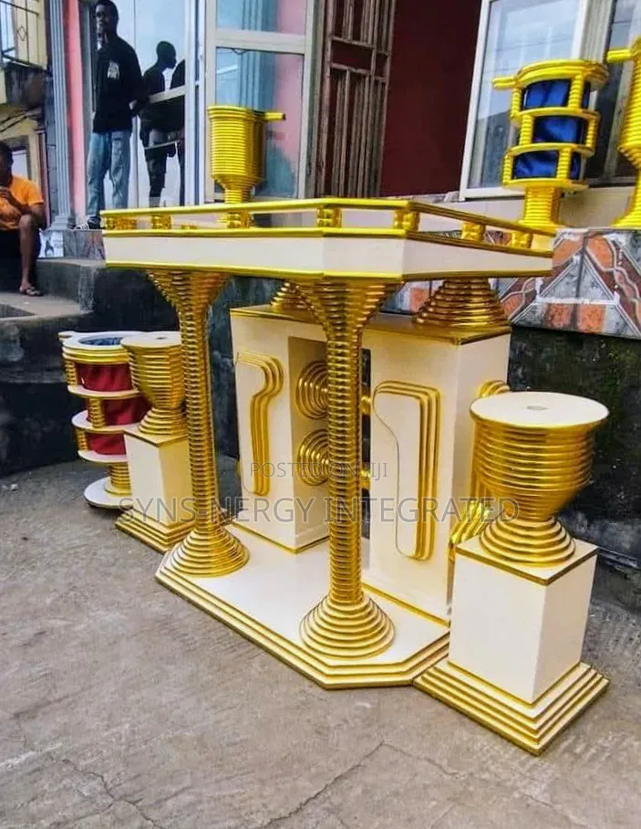 Stunning Church Pulpit Set