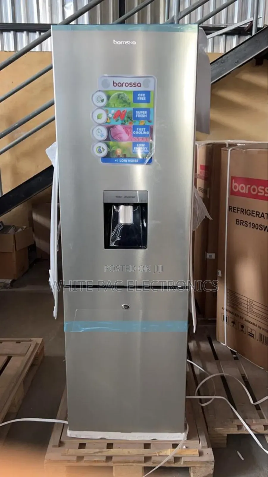Barossq Refrigrator 290 L Double Door With Water Dispenser >3 Yrs