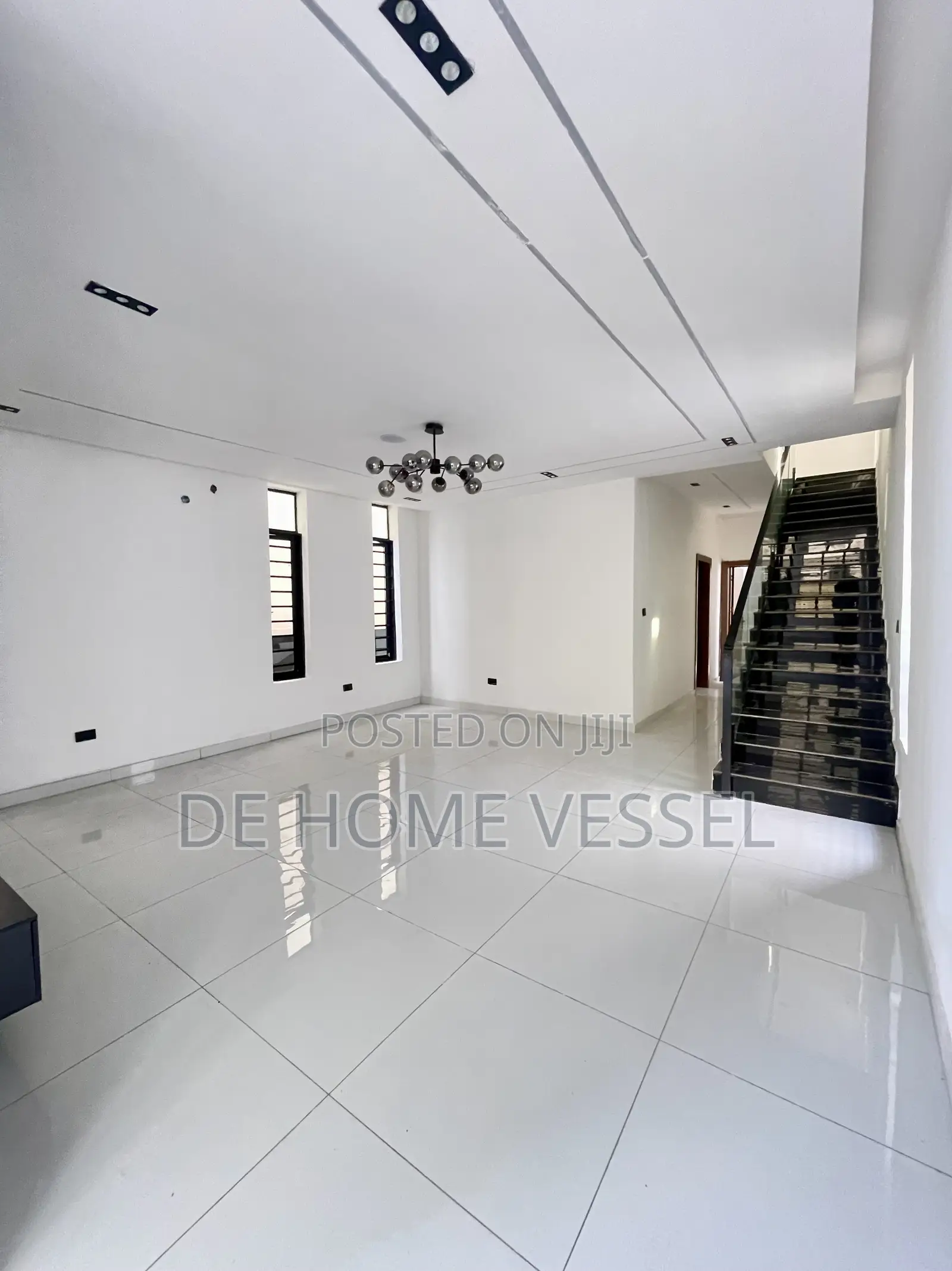 5bdrm Duplex in Lekki for sale